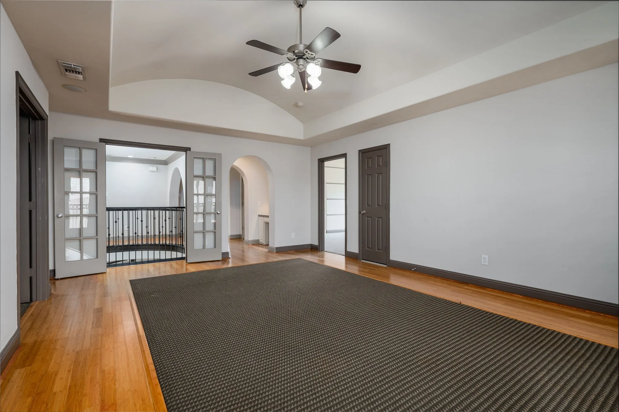 Single Family Residence For Rent in Denton County , 2254 Magic Mantle Drive, Lewisville, Texas 75056, 5 Bedroom, 4 Bathroom, 2 Garage spaces, 4,110 Sqft, built in 2006, mls#21360733, Real Estate Agent in Lewisville, Homes For Rent in Denton county, Homes For Rent in Lewisville, Realtor in Lewisville Texas, Real Estate Brokerage Independent Realty Texas, Luminita Cordes Realtor