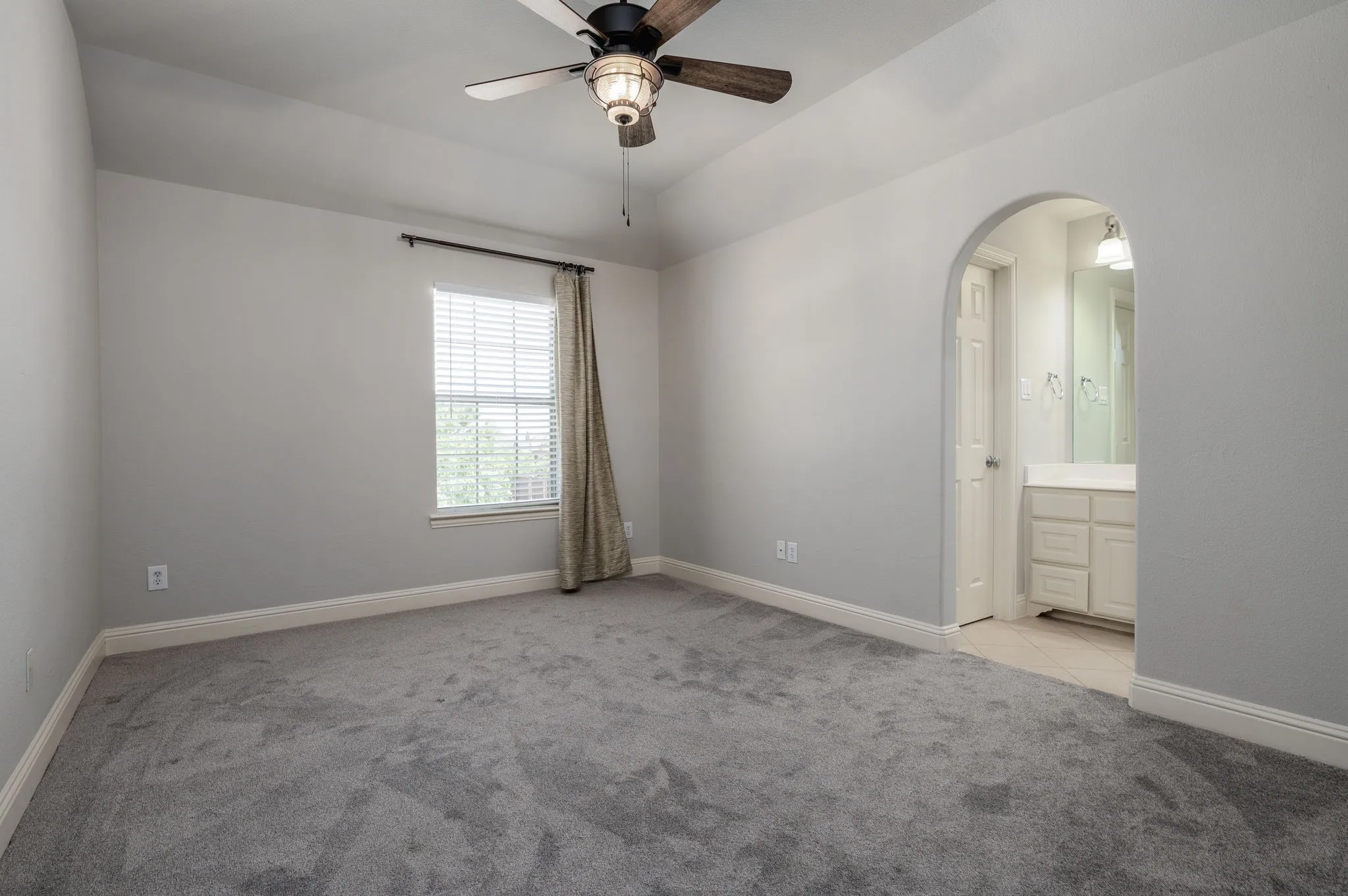 Single Family Residence For Rent in Denton County , 2254 Magic Mantle Drive, Lewisville, Texas 75056, 5 Bedroom, 4 Bathroom, 2 Garage spaces, 4,110 Sqft, built in 2006, mls#21360733, Real Estate Agent in Lewisville, Homes For Rent in Denton county, Homes For Rent in Lewisville, Realtor in Lewisville Texas, Real Estate Brokerage Independent Realty Texas, Luminita Cordes Realtor