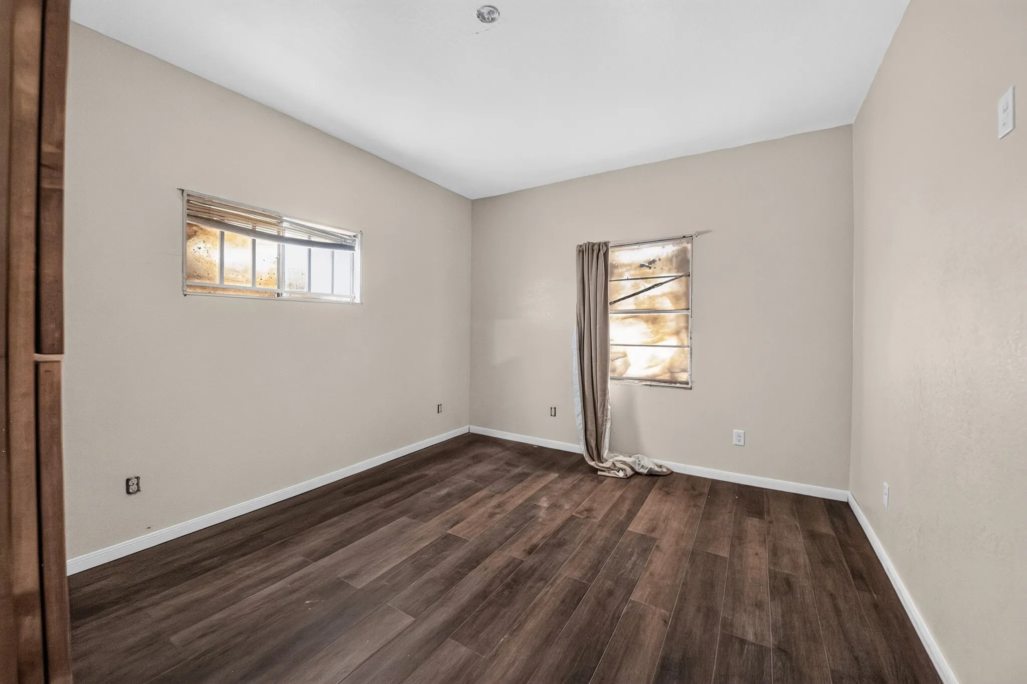 Single Family Residence For Sale in Harris County , 6202 Kashmere Street, Houston, Texas 77026, 3 Bedroom, 2 Bathroom, Garage spaces, 1,348 Sqft, built in 1956, mls#21362190, Real Estate Agent in Houston, Homes For Sale in Harris county, Homes For Sale in Houston, Realtor in Houston Texas, Real Estate Brokerage Independent Realty Texas, Luminita Cordes Realtor