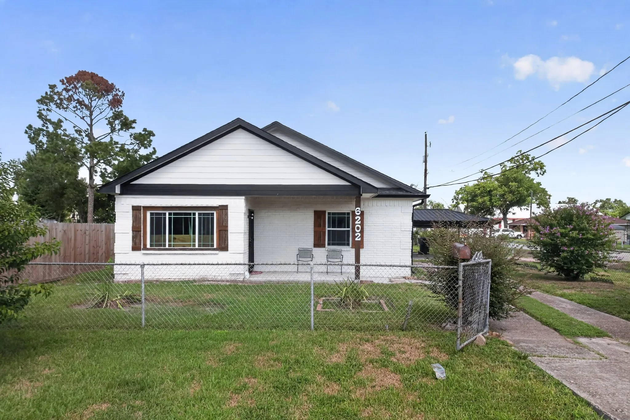 Single Family Residence For Sale in Harris County , 6202 Kashmere Street, Houston, Texas 77026, 3 Bedroom, 2 Bathroom, Garage spaces, 1,348 Sqft, built in 1956, mls#21362190, Real Estate Agent in Houston, Homes For Sale in Harris county, Homes For Sale in Houston, Realtor in Houston Texas, Real Estate Brokerage Independent Realty Texas, Luminita Cordes Realtor
