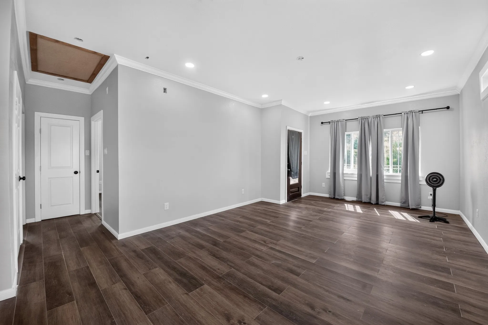 Single Family Residence For Sale in Harris County , 6202 Kashmere Street, Houston, Texas 77026, 3 Bedroom, 2 Bathroom, Garage spaces, 1,348 Sqft, built in 1956, mls#21362190, Real Estate Agent in Houston, Homes For Sale in Harris county, Homes For Sale in Houston, Realtor in Houston Texas, Real Estate Brokerage Independent Realty Texas, Luminita Cordes Realtor