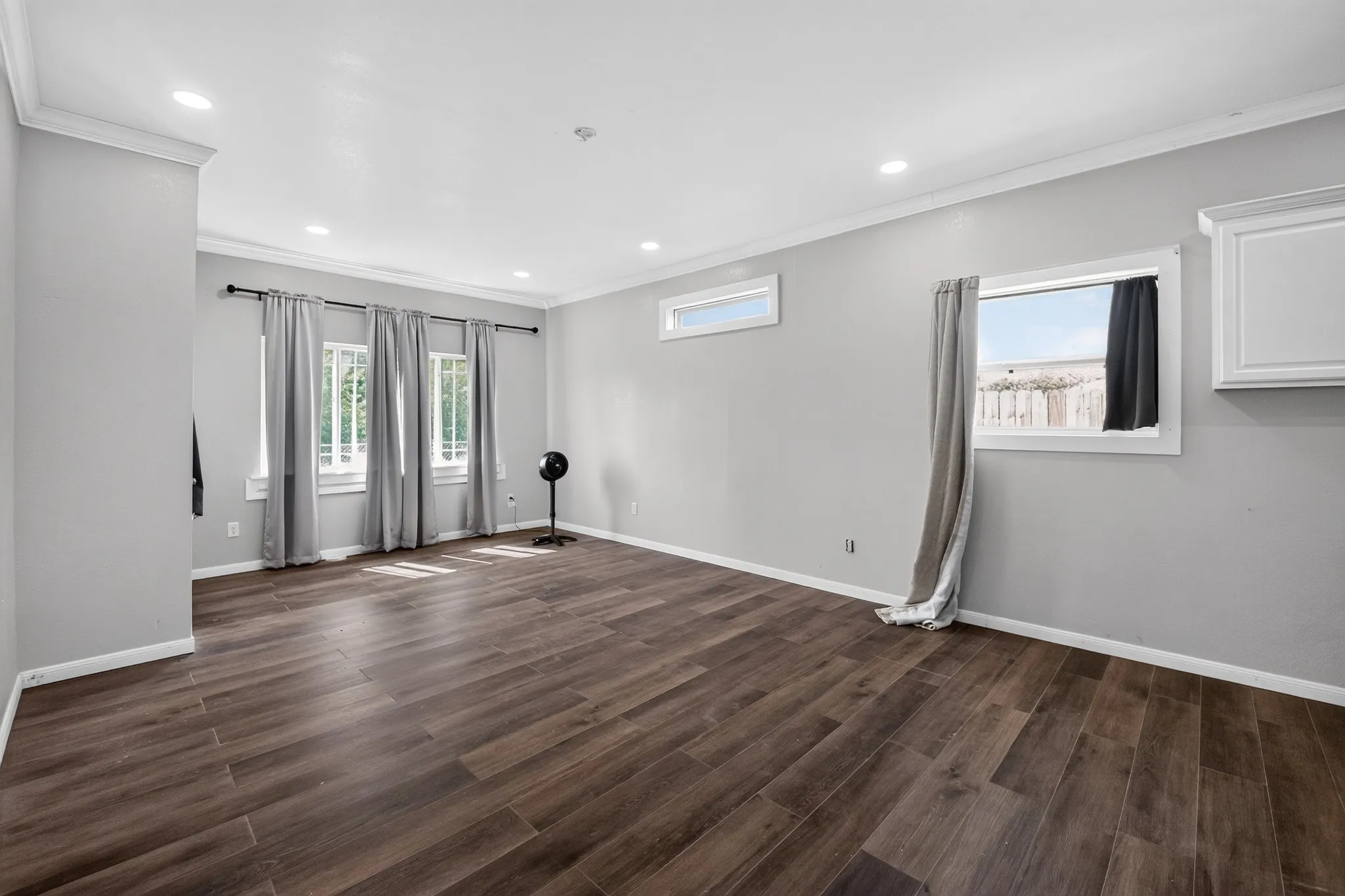 Single Family Residence For Sale in Harris County , 6202 Kashmere Street, Houston, Texas 77026, 3 Bedroom, 2 Bathroom, Garage spaces, 1,348 Sqft, built in 1956, mls#21362190, Real Estate Agent in Houston, Homes For Sale in Harris county, Homes For Sale in Houston, Realtor in Houston Texas, Real Estate Brokerage Independent Realty Texas, Luminita Cordes Realtor