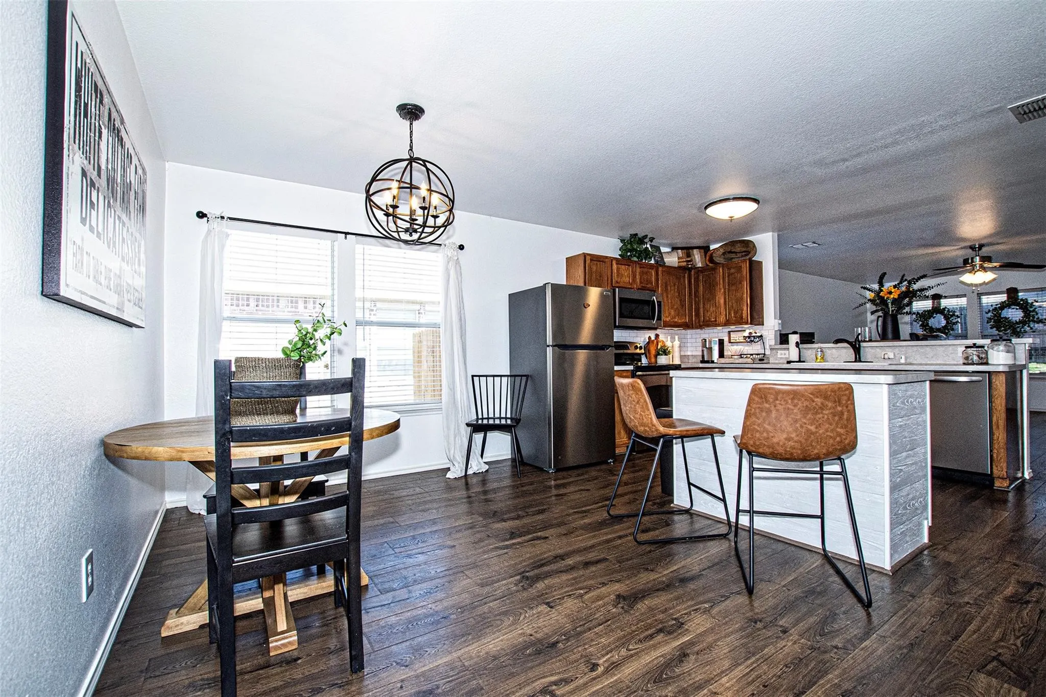 Single Family Residence For Rent in Collin County , 2932 Frontier Lane, Mc Kinney, Texas 75071, 4 Bedroom, 2 Bathroom, 2 Garage spaces, 1,789 Sqft, built in 2002, mls#21362276, Real Estate Agent in Mc Kinney, Homes For Rent in Collin county, Homes For Rent in Mc Kinney, Realtor in Mc Kinney Texas, Real Estate Brokerage Independent Realty Texas, Luminita Cordes Realtor