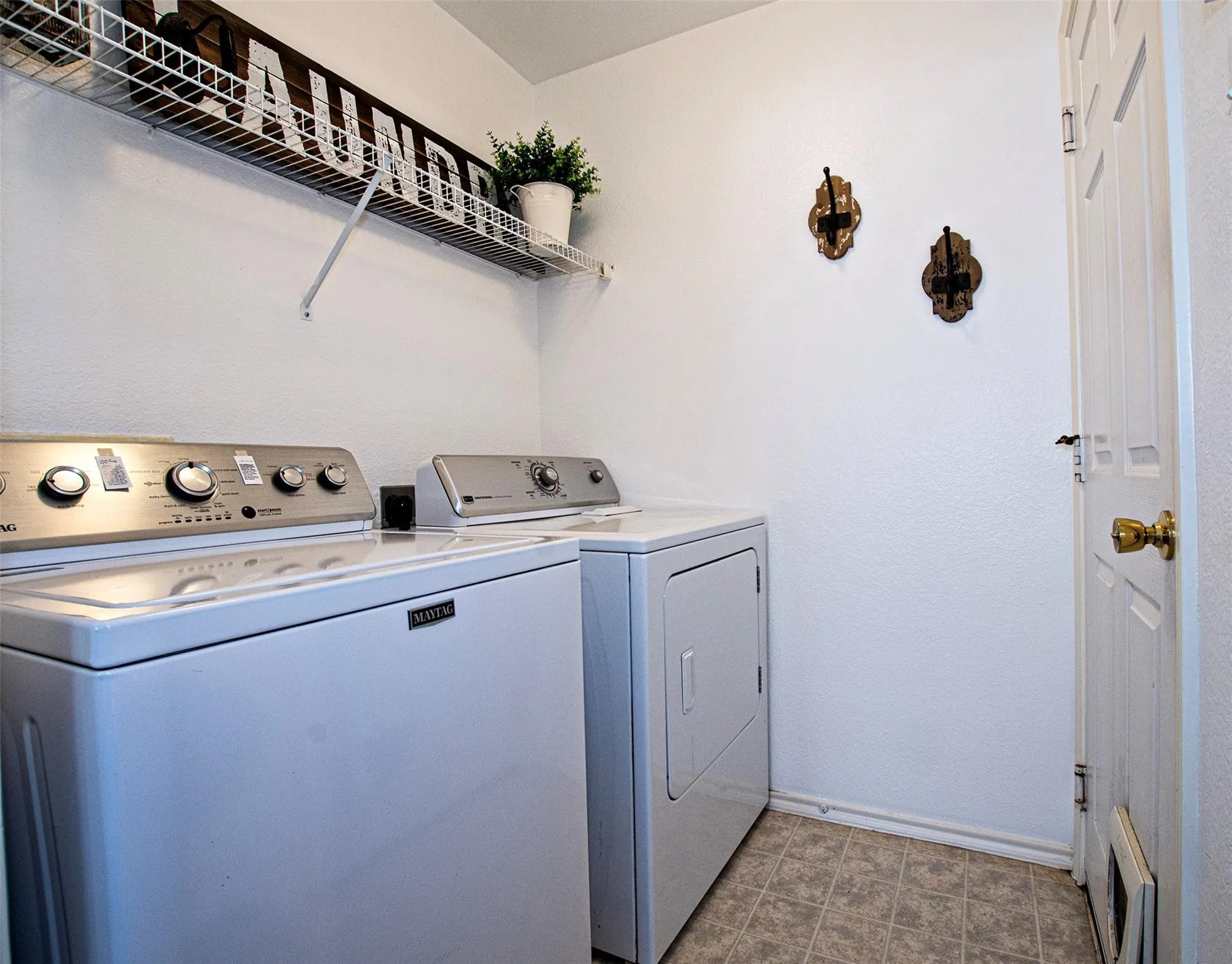 Single Family Residence For Rent in Collin County , 2932 Frontier Lane, Mc Kinney, Texas 75071, 4 Bedroom, 2 Bathroom, 2 Garage spaces, 1,789 Sqft, built in 2002, mls#21362276, Real Estate Agent in Mc Kinney, Homes For Rent in Collin county, Homes For Rent in Mc Kinney, Realtor in Mc Kinney Texas, Real Estate Brokerage Independent Realty Texas, Luminita Cordes Realtor