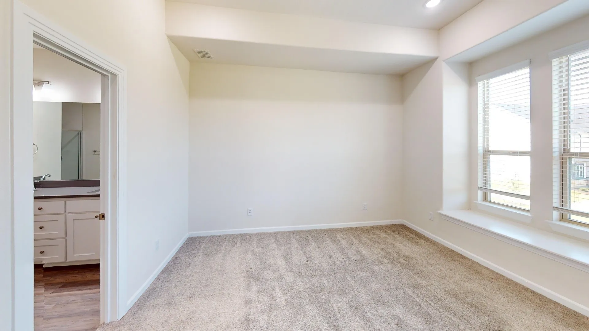 Townhouse For Rent in Denton County , 16154 Doe Lake Drive, Frisco, Texas 75068, 4 Bedroom, 3 Bathroom, 2 Garage spaces, 2,049 Sqft, built in 2021, mls#21362280, Real Estate Agent in Frisco, Homes For Rent in Denton county, Homes For Rent in Frisco, Realtor in Frisco Texas, Real Estate Brokerage Independent Realty Texas, Luminita Cordes Realtor