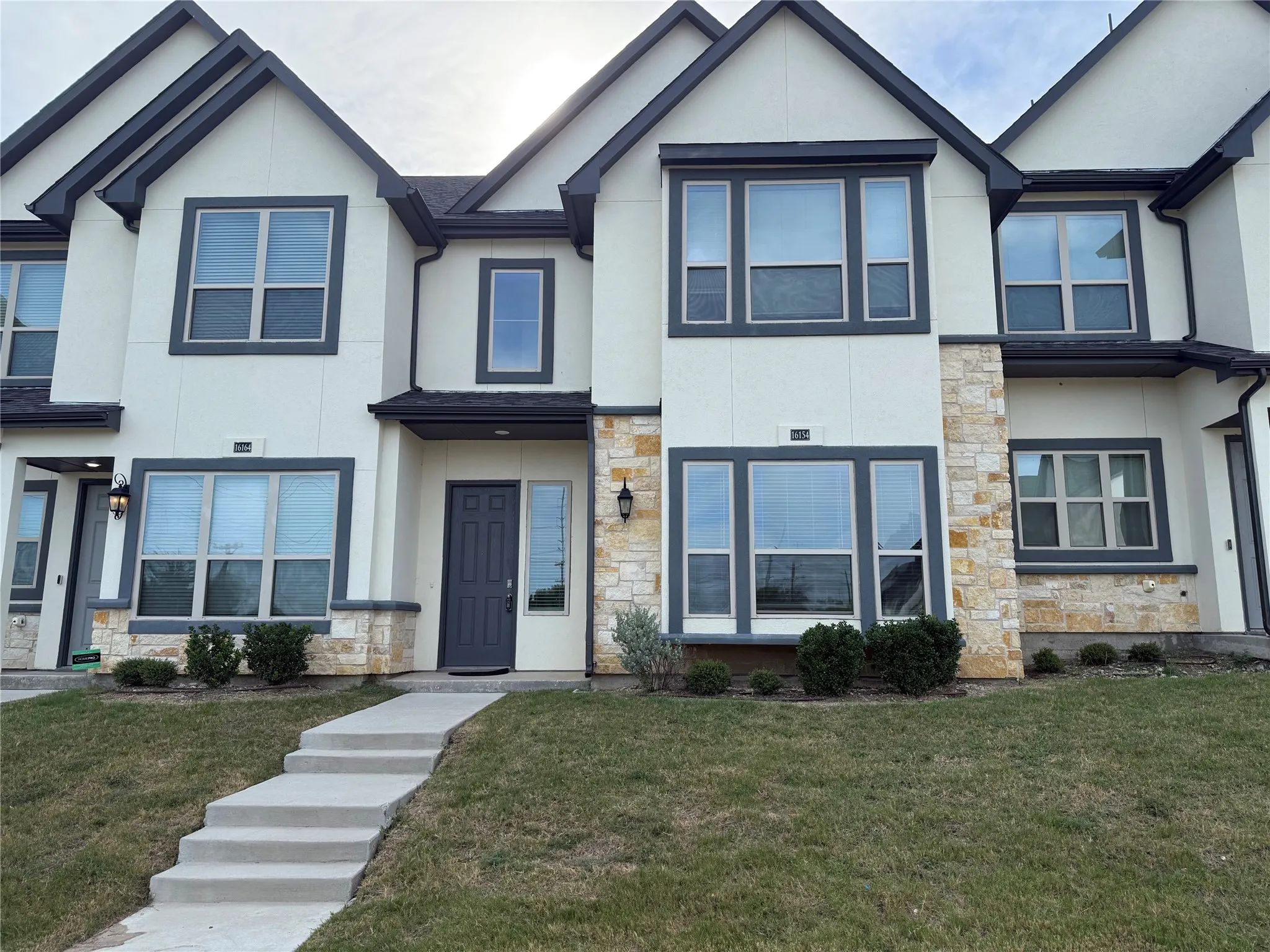 Townhouse For Rent in Denton County , 16154 Doe Lake Drive, Frisco, Texas 75068, 4 Bedroom, 3 Bathroom, 2 Garage spaces, 2,049 Sqft, built in 2021, mls#21362280, Real Estate Agent in Frisco, Homes For Rent in Denton county, Homes For Rent in Frisco, Realtor in Frisco Texas, Real Estate Brokerage Independent Realty Texas, Luminita Cordes Realtor