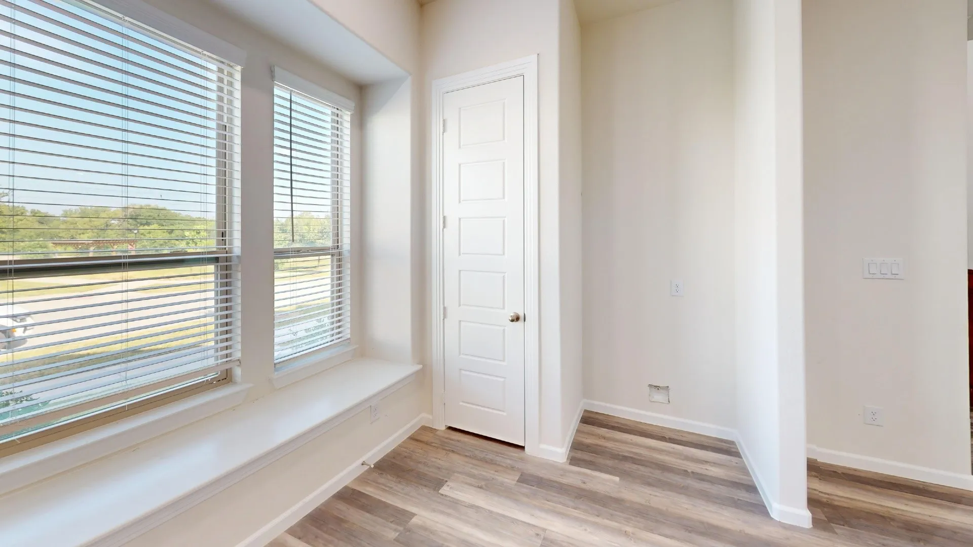 Townhouse For Rent in Denton County , 16154 Doe Lake Drive, Frisco, Texas 75068, 4 Bedroom, 3 Bathroom, 2 Garage spaces, 2,049 Sqft, built in 2021, mls#21362280, Real Estate Agent in Frisco, Homes For Rent in Denton county, Homes For Rent in Frisco, Realtor in Frisco Texas, Real Estate Brokerage Independent Realty Texas, Luminita Cordes Realtor