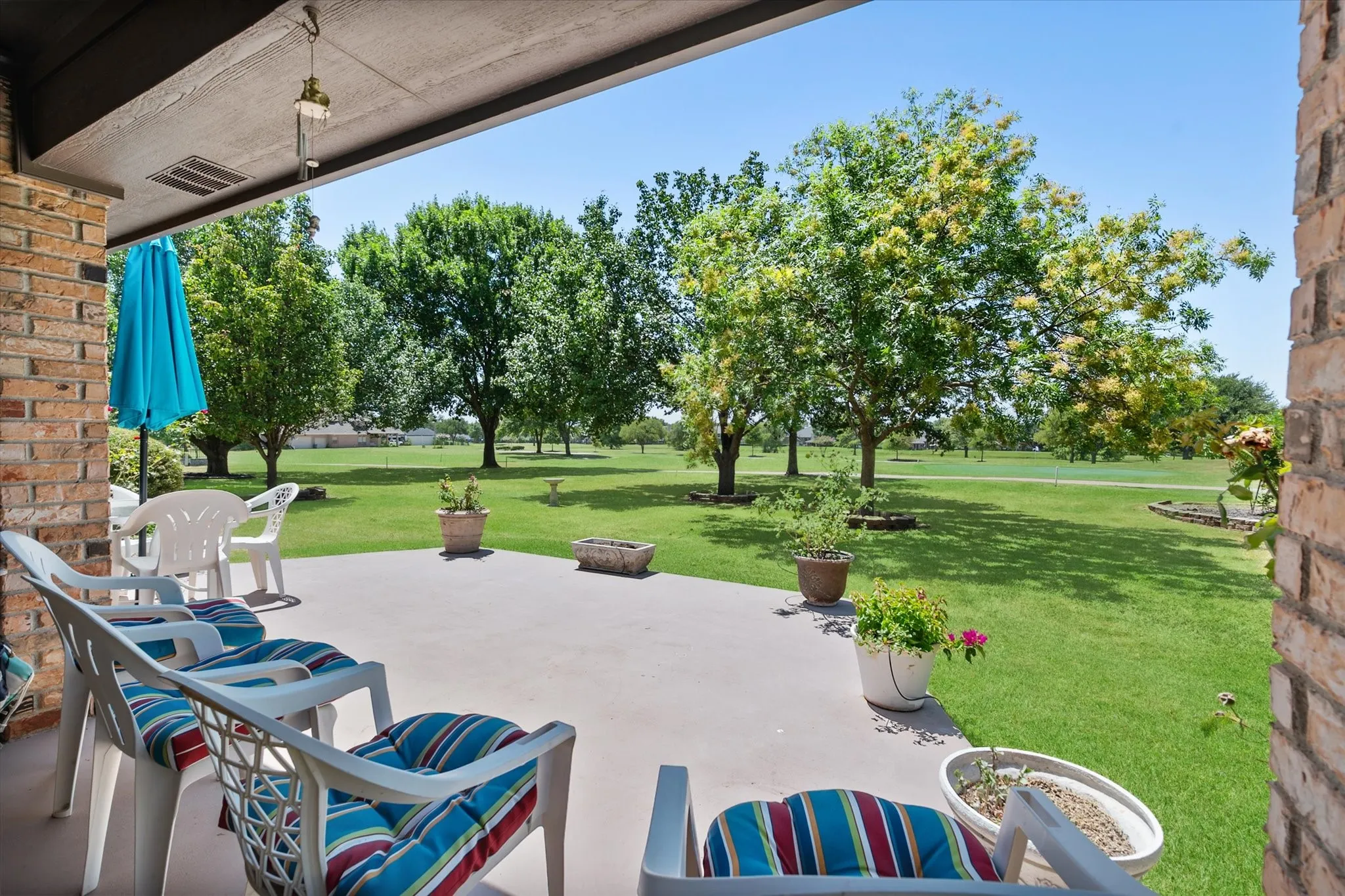Single Family Residence For Sale in Tarrant County , 1388 Fairhaven Drive, Mansfield, Texas 76063, 4 Bedroom, 4 Bathroom, 3 Garage spaces, 3,494 Sqft, built in 1990, mls#21361071, Real Estate Agent in Mansfield, Homes For Sale in Tarrant county, Homes For Sale in Mansfield, Realtor in Mansfield Texas, Real Estate Brokerage Independent Realty Texas, Luminita Cordes Realtor