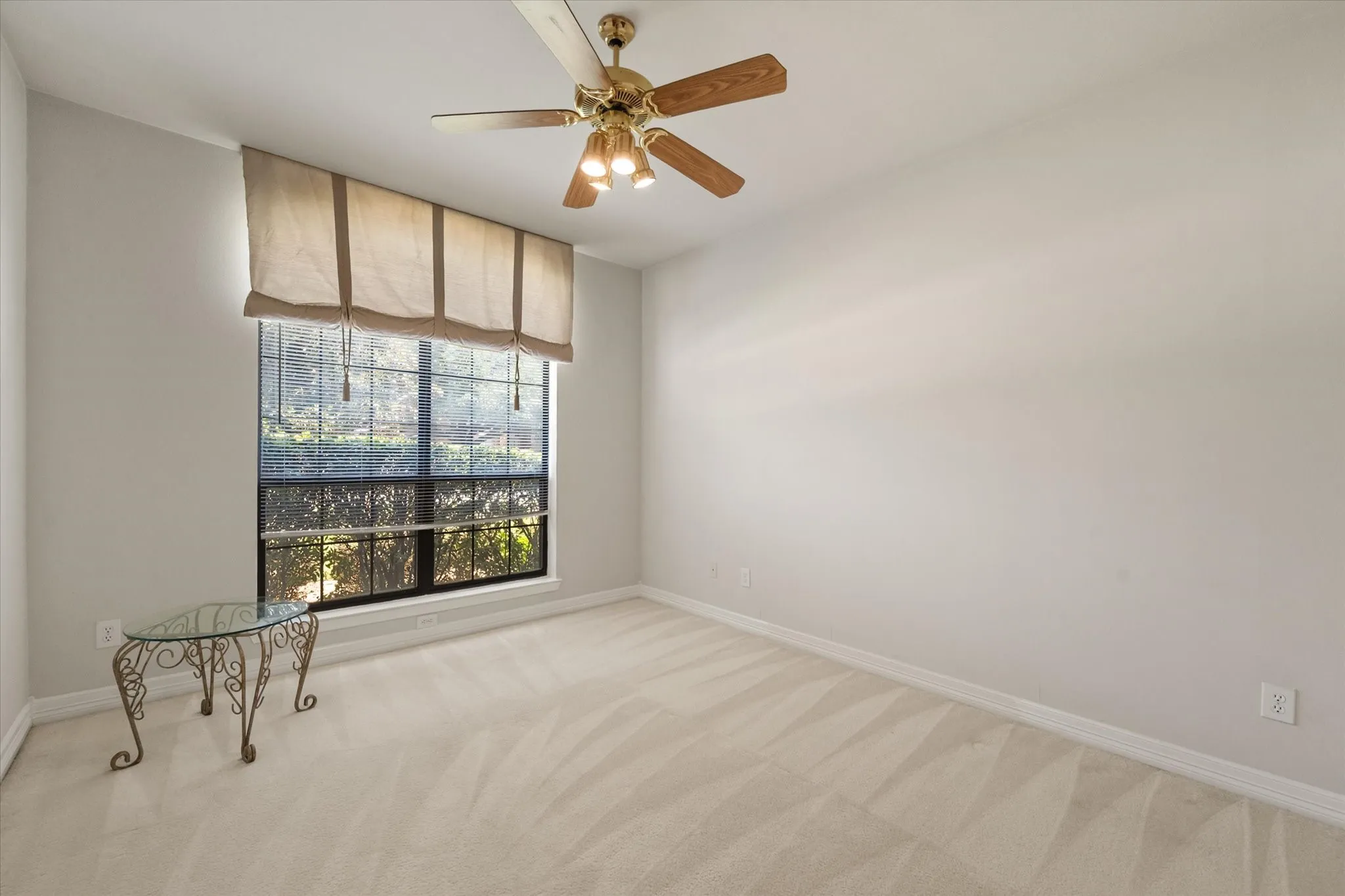 Single Family Residence For Sale in Tarrant County , 1388 Fairhaven Drive, Mansfield, Texas 76063, 4 Bedroom, 4 Bathroom, 3 Garage spaces, 3,494 Sqft, built in 1990, mls#21361071, Real Estate Agent in Mansfield, Homes For Sale in Tarrant county, Homes For Sale in Mansfield, Realtor in Mansfield Texas, Real Estate Brokerage Independent Realty Texas, Luminita Cordes Realtor
