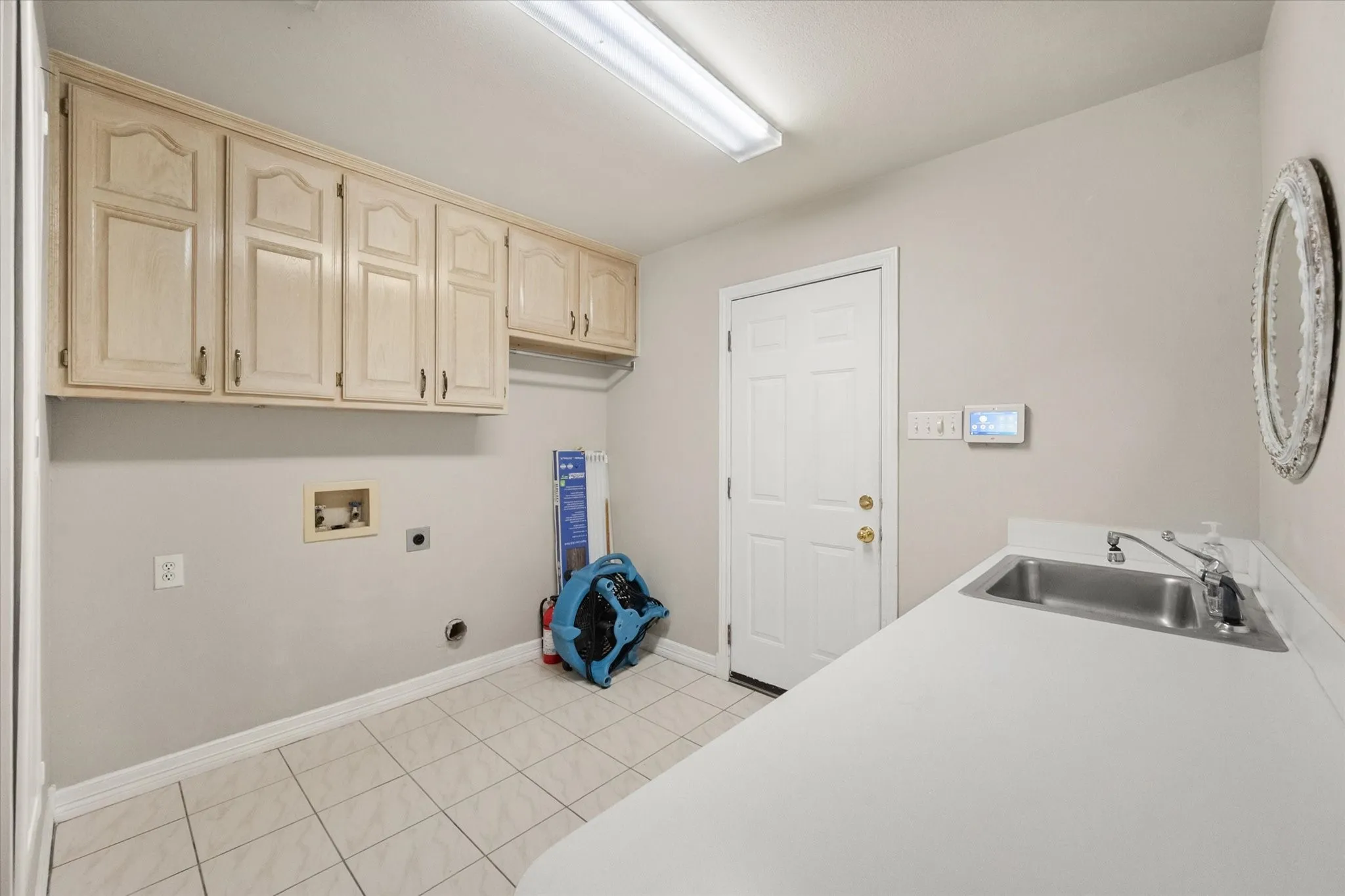 Single Family Residence For Sale in Tarrant County , 1388 Fairhaven Drive, Mansfield, Texas 76063, 4 Bedroom, 4 Bathroom, 3 Garage spaces, 3,494 Sqft, built in 1990, mls#21361071, Real Estate Agent in Mansfield, Homes For Sale in Tarrant county, Homes For Sale in Mansfield, Realtor in Mansfield Texas, Real Estate Brokerage Independent Realty Texas, Luminita Cordes Realtor