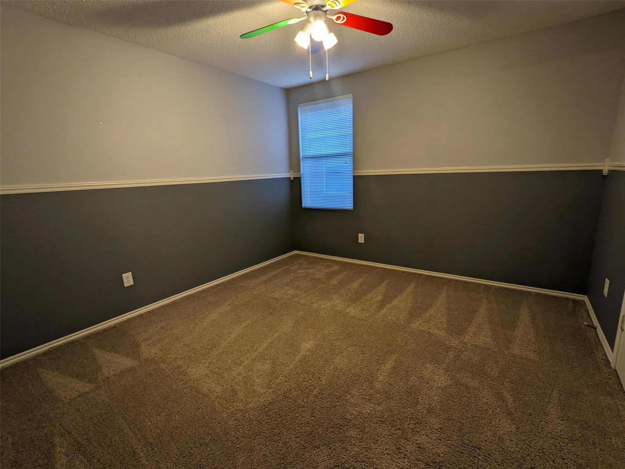 Single Family Residence For Rent in Denton County , 16424 Red River Lane, Fort Worth, Texas 76247, 3 Bedroom, 2 Bathroom, 2 Garage spaces, 1,647 Sqft, built in 2004, mls#21362290, Real Estate Agent in Fort Worth, Homes For Rent in Denton county, Homes For Rent in Fort Worth, Realtor in Fort Worth Texas, Real Estate Brokerage Independent Realty Texas, Luminita Cordes Realtor