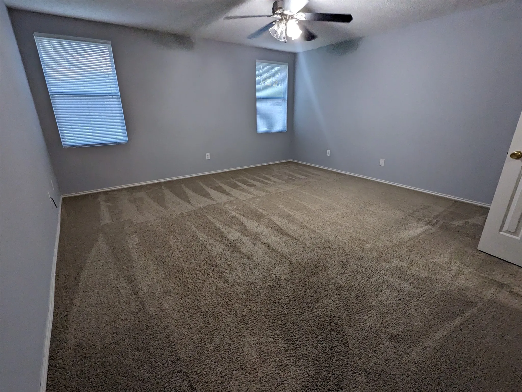 Single Family Residence For Rent in Denton County , 16424 Red River Lane, Fort Worth, Texas 76247, 3 Bedroom, 2 Bathroom, 2 Garage spaces, 1,647 Sqft, built in 2004, mls#21362290, Real Estate Agent in Fort Worth, Homes For Rent in Denton county, Homes For Rent in Fort Worth, Realtor in Fort Worth Texas, Real Estate Brokerage Independent Realty Texas, Luminita Cordes Realtor