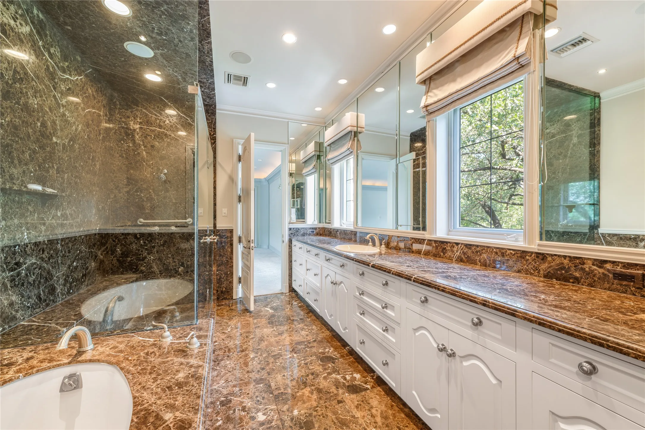 Single Family Residence For Sale in Dallas County , 5205 Park Lane, Dallas, Texas 75220, 4 Bedroom, 7 Bathroom, Garage spaces, 11,331 Sqft, built in 2000, Price $17,750,000, mls#21361620, Real Estate Agent in Dallas, Homes For Sale in Dallas county, Homes For Sale in Dallas, Realtor in Dallas Texas, Real Estate Brokerage Independent Realty Texas, Luminita Cordes Realtor