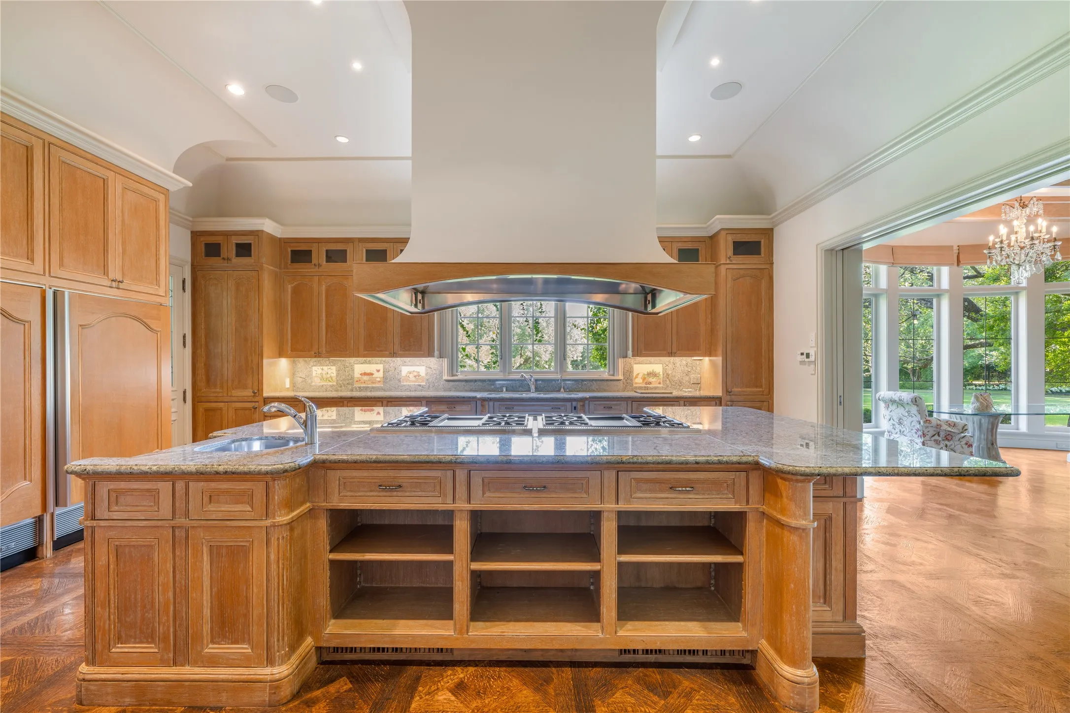 Single Family Residence For Sale in Dallas County , 5205 Park Lane, Dallas, Texas 75220, 4 Bedroom, 7 Bathroom, Garage spaces, 11,331 Sqft, built in 2000, Price $17,750,000, mls#21361620, Real Estate Agent in Dallas, Homes For Sale in Dallas county, Homes For Sale in Dallas, Realtor in Dallas Texas, Real Estate Brokerage Independent Realty Texas, Luminita Cordes Realtor