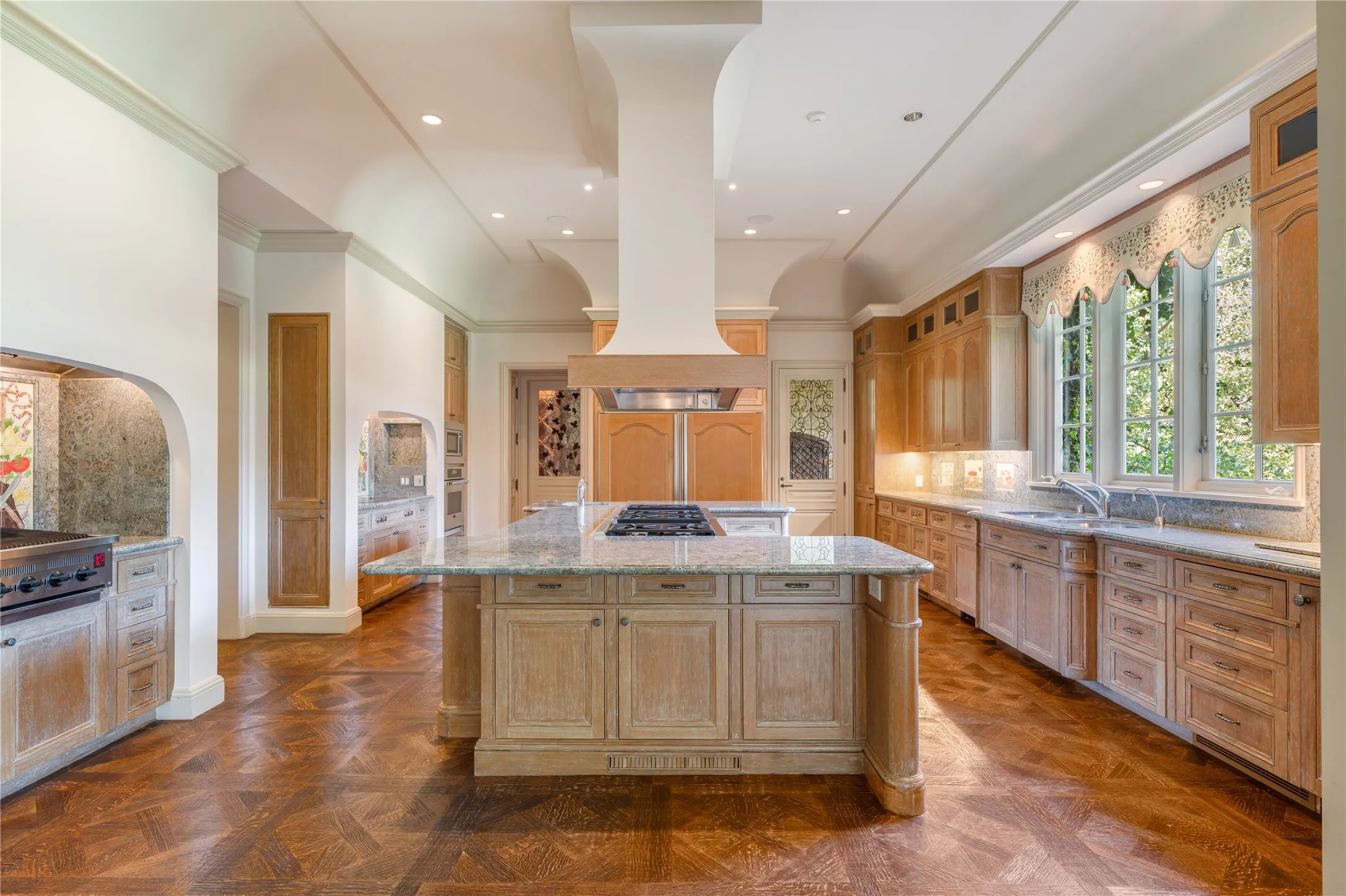 Single Family Residence For Sale in Dallas County , 5205 Park Lane, Dallas, Texas 75220, 4 Bedroom, 7 Bathroom, Garage spaces, 11,331 Sqft, built in 2000, Price $17,750,000, mls#21361620, Real Estate Agent in Dallas, Homes For Sale in Dallas county, Homes For Sale in Dallas, Realtor in Dallas Texas, Real Estate Brokerage Independent Realty Texas, Luminita Cordes Realtor