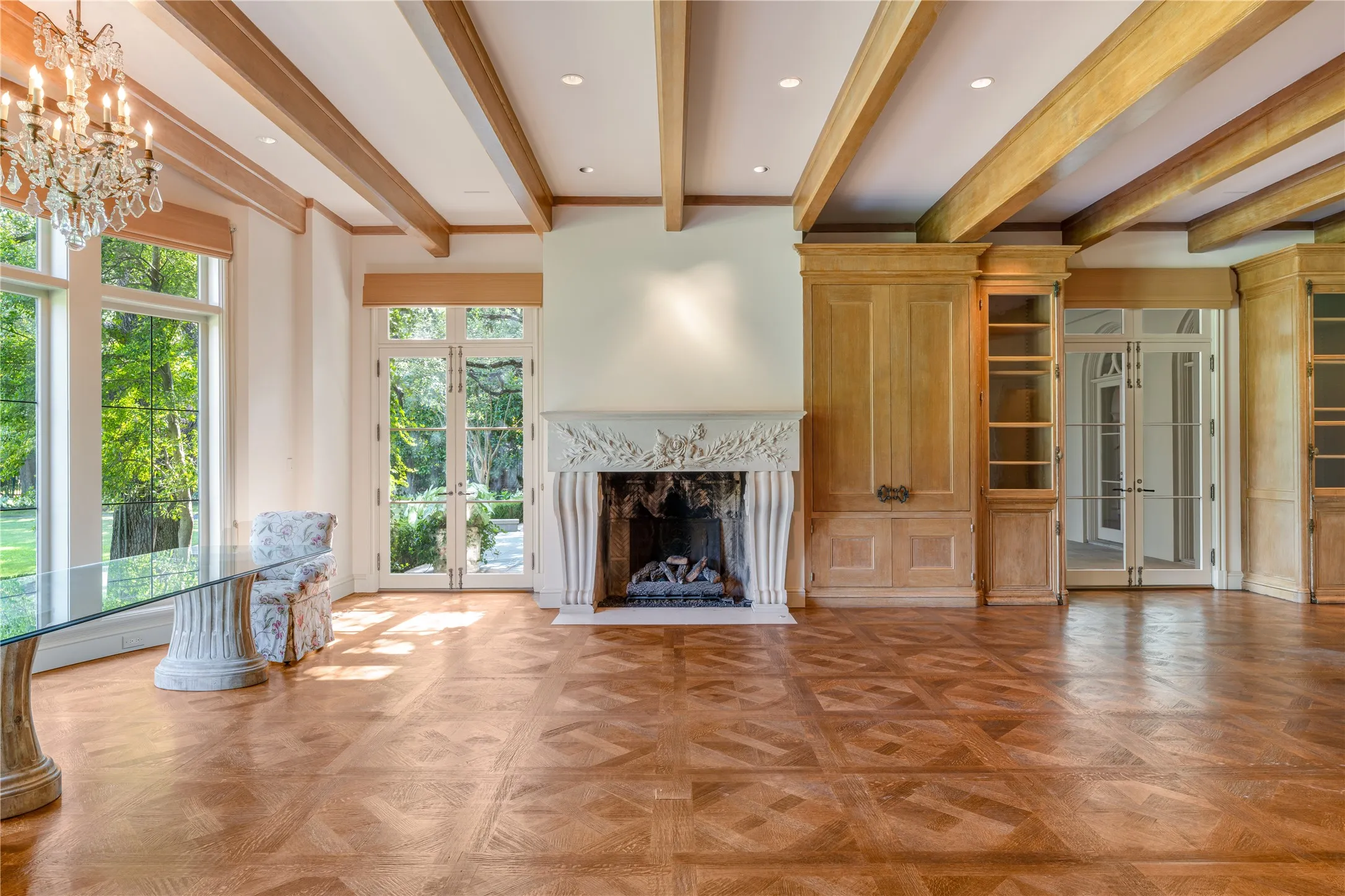 Single Family Residence For Sale in Dallas County , 5205 Park Lane, Dallas, Texas 75220, 4 Bedroom, 7 Bathroom, Garage spaces, 11,331 Sqft, built in 2000, Price $17,750,000, mls#21361620, Real Estate Agent in Dallas, Homes For Sale in Dallas county, Homes For Sale in Dallas, Realtor in Dallas Texas, Real Estate Brokerage Independent Realty Texas, Luminita Cordes Realtor