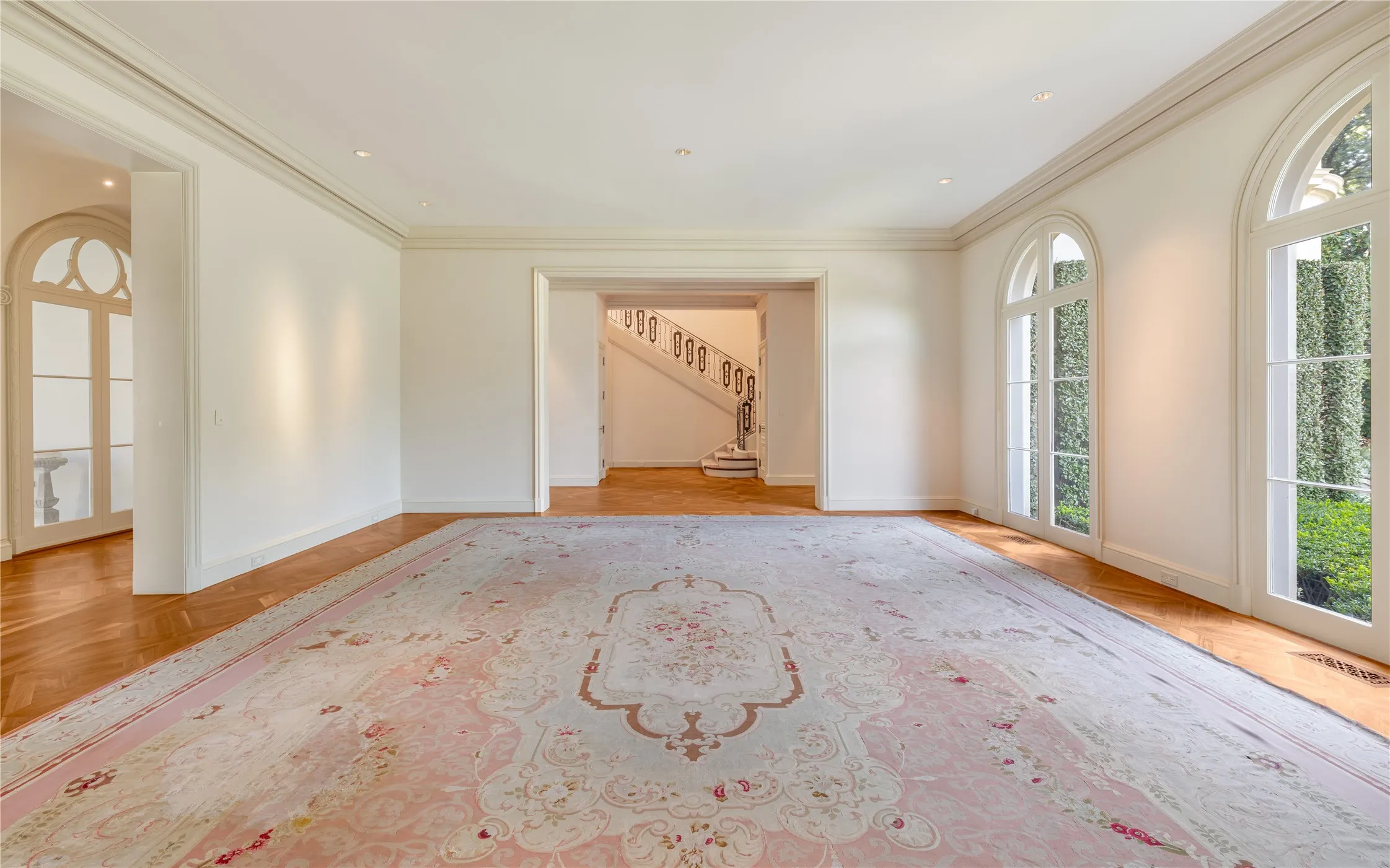 Single Family Residence For Sale in Dallas County , 5205 Park Lane, Dallas, Texas 75220, 4 Bedroom, 7 Bathroom, Garage spaces, 11,331 Sqft, built in 2000, Price $17,750,000, mls#21361620, Real Estate Agent in Dallas, Homes For Sale in Dallas county, Homes For Sale in Dallas, Realtor in Dallas Texas, Real Estate Brokerage Independent Realty Texas, Luminita Cordes Realtor