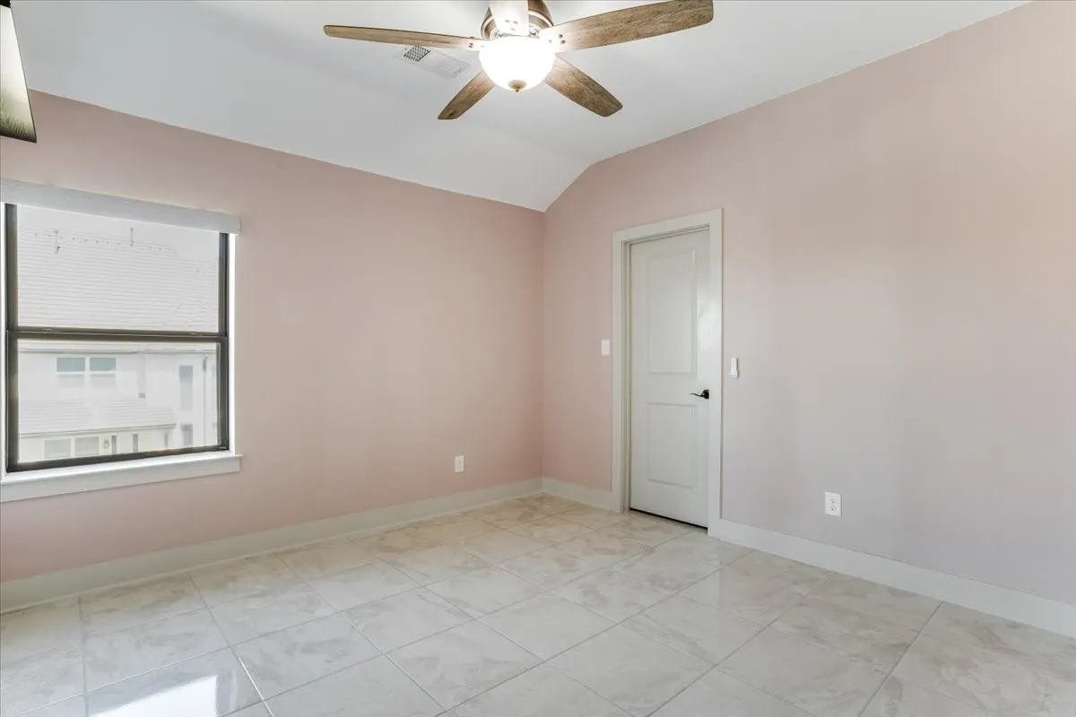 Single Family Residence For Sale in Denton County , 510 Spurlock Street, Frisco, Texas 75036, 5 Bedroom, 6 Bathroom, 3 Garage spaces, 4,626 Sqft, built in 2020, mls#21356462, Real Estate Agent in Frisco, Homes For Sale in Denton county, Homes For Sale in Frisco, Realtor in Frisco Texas, Real Estate Brokerage Independent Realty Texas, Luminita Cordes Realtor
