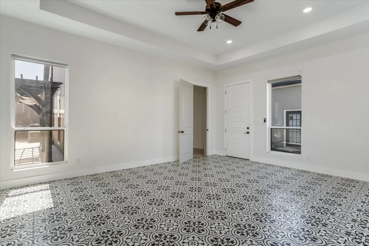 Single Family Residence For Sale in Denton County , 510 Spurlock Street, Frisco, Texas 75036, 5 Bedroom, 6 Bathroom, 3 Garage spaces, 4,626 Sqft, built in 2020, mls#21356462, Real Estate Agent in Frisco, Homes For Sale in Denton county, Homes For Sale in Frisco, Realtor in Frisco Texas, Real Estate Brokerage Independent Realty Texas, Luminita Cordes Realtor