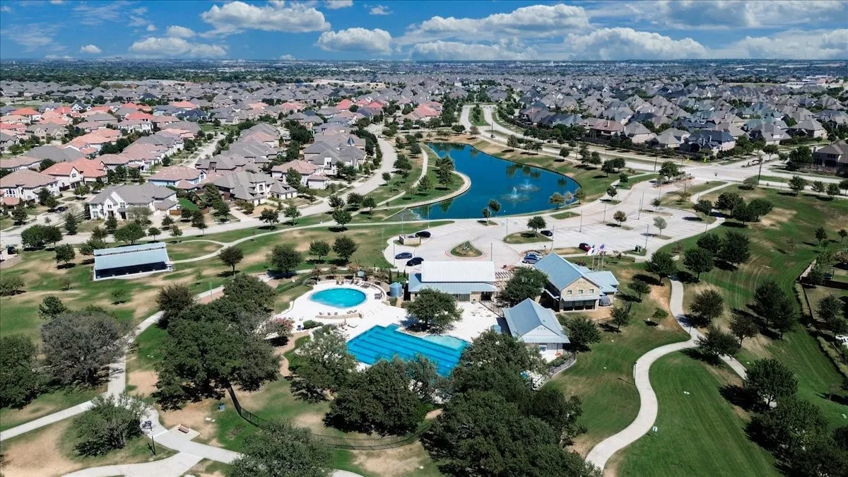 Single Family Residence For Sale in Denton County , 510 Spurlock Street, Frisco, Texas 75036, 5 Bedroom, 6 Bathroom, 3 Garage spaces, 4,626 Sqft, built in 2020, mls#21356462, Real Estate Agent in Frisco, Homes For Sale in Denton county, Homes For Sale in Frisco, Realtor in Frisco Texas, Real Estate Brokerage Independent Realty Texas, Luminita Cordes Realtor