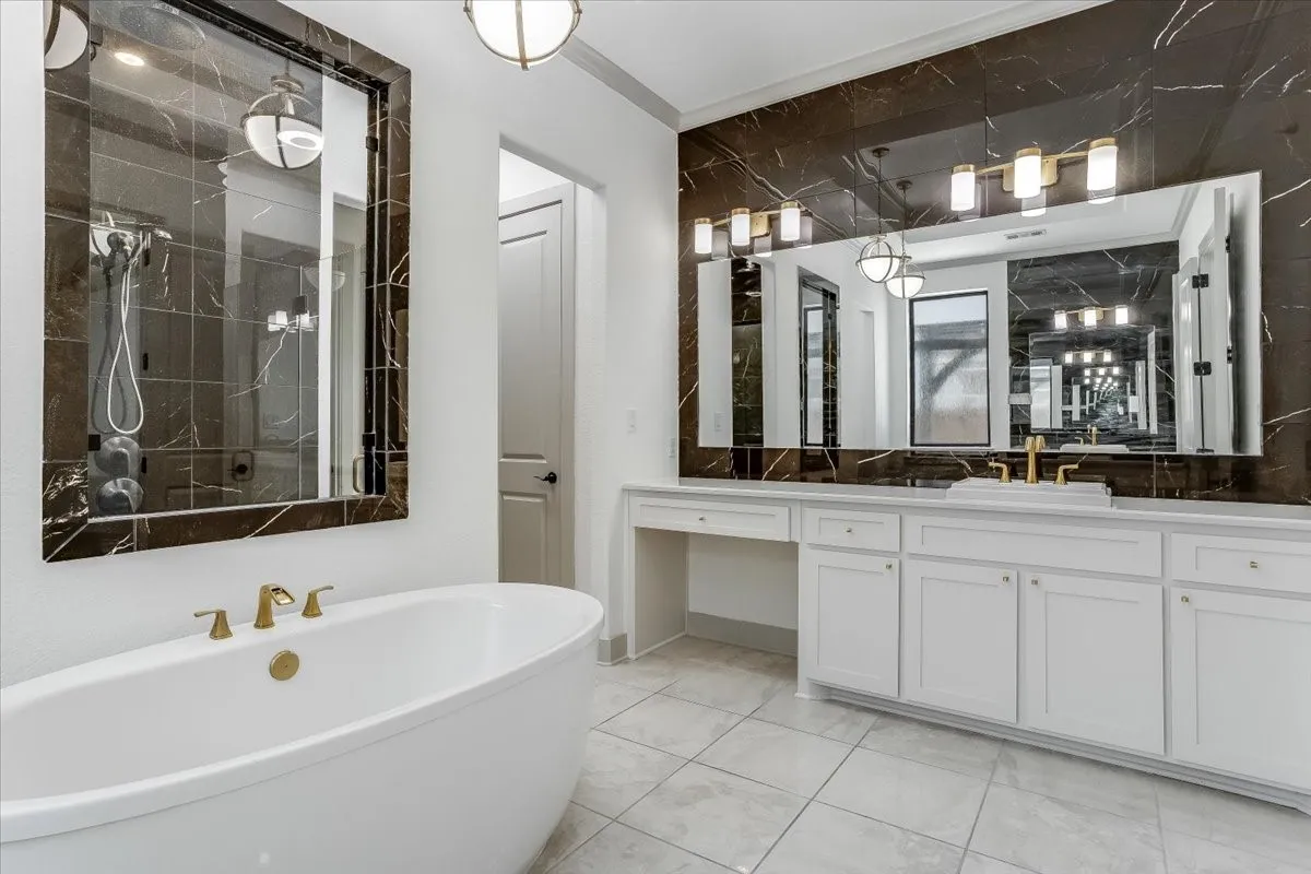 Single Family Residence For Sale in Denton County , 510 Spurlock Street, Frisco, Texas 75036, 5 Bedroom, 6 Bathroom, 3 Garage spaces, 4,626 Sqft, built in 2020, mls#21356462, Real Estate Agent in Frisco, Homes For Sale in Denton county, Homes For Sale in Frisco, Realtor in Frisco Texas, Real Estate Brokerage Independent Realty Texas, Luminita Cordes Realtor