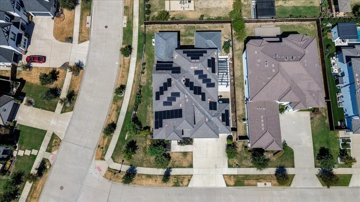 Single Family Residence For Sale in Denton County , 510 Spurlock Street, Frisco, Texas 75036, 5 Bedroom, 6 Bathroom, 3 Garage spaces, 4,626 Sqft, built in 2020, mls#21356462, Real Estate Agent in Frisco, Homes For Sale in Denton county, Homes For Sale in Frisco, Realtor in Frisco Texas, Real Estate Brokerage Independent Realty Texas, Luminita Cordes Realtor