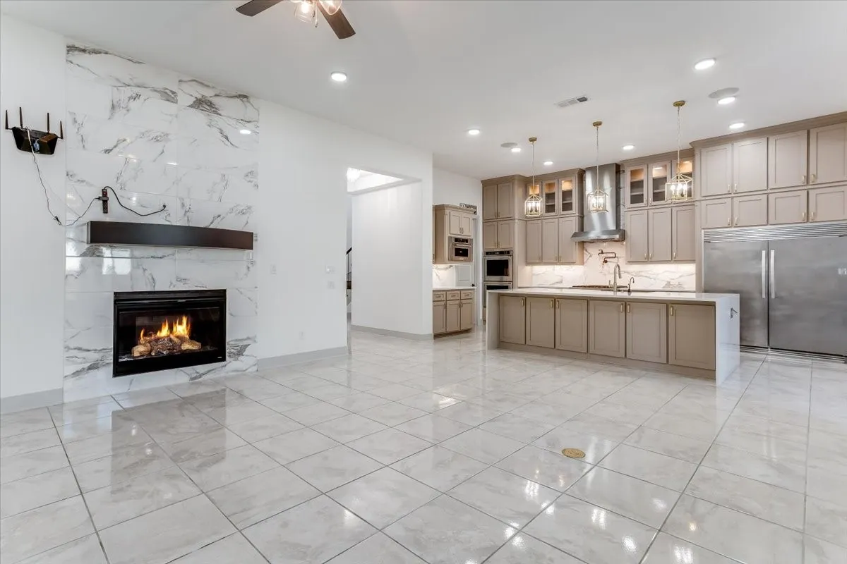 Single Family Residence For Sale in Denton County , 510 Spurlock Street, Frisco, Texas 75036, 5 Bedroom, 6 Bathroom, 3 Garage spaces, 4,626 Sqft, built in 2020, mls#21356462, Real Estate Agent in Frisco, Homes For Sale in Denton county, Homes For Sale in Frisco, Realtor in Frisco Texas, Real Estate Brokerage Independent Realty Texas, Luminita Cordes Realtor