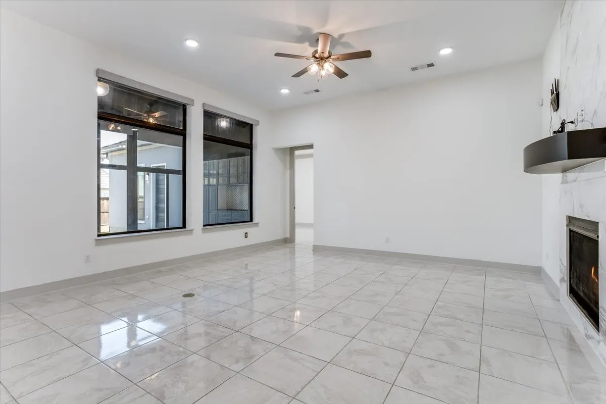 Single Family Residence For Sale in Denton County , 510 Spurlock Street, Frisco, Texas 75036, 5 Bedroom, 6 Bathroom, 3 Garage spaces, 4,626 Sqft, built in 2020, mls#21356462, Real Estate Agent in Frisco, Homes For Sale in Denton county, Homes For Sale in Frisco, Realtor in Frisco Texas, Real Estate Brokerage Independent Realty Texas, Luminita Cordes Realtor