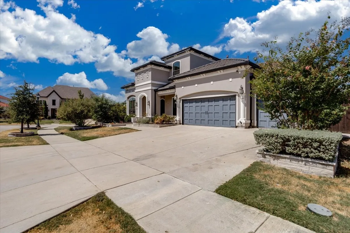 Single Family Residence For Sale in Denton County , 510 Spurlock Street, Frisco, Texas 75036, 5 Bedroom, 6 Bathroom, 3 Garage spaces, 4,626 Sqft, built in 2020, mls#21356462, Real Estate Agent in Frisco, Homes For Sale in Denton county, Homes For Sale in Frisco, Realtor in Frisco Texas, Real Estate Brokerage Independent Realty Texas, Luminita Cordes Realtor