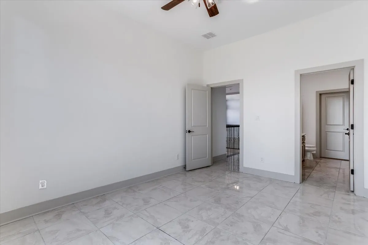 Single Family Residence For Sale in Denton County , 510 Spurlock Street, Frisco, Texas 75036, 5 Bedroom, 6 Bathroom, 3 Garage spaces, 4,626 Sqft, built in 2020, mls#21356462, Real Estate Agent in Frisco, Homes For Sale in Denton county, Homes For Sale in Frisco, Realtor in Frisco Texas, Real Estate Brokerage Independent Realty Texas, Luminita Cordes Realtor