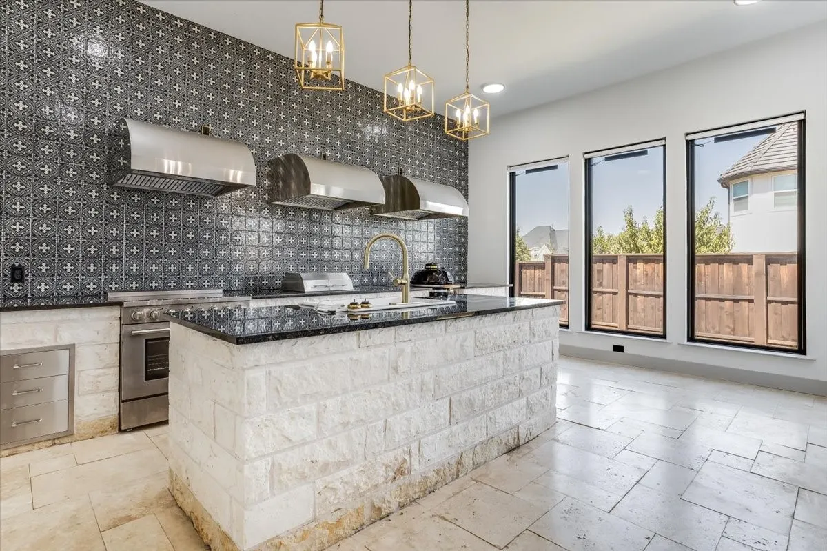 Single Family Residence For Sale in Denton County , 510 Spurlock Street, Frisco, Texas 75036, 5 Bedroom, 6 Bathroom, 3 Garage spaces, 4,626 Sqft, built in 2020, mls#21356462, Real Estate Agent in Frisco, Homes For Sale in Denton county, Homes For Sale in Frisco, Realtor in Frisco Texas, Real Estate Brokerage Independent Realty Texas, Luminita Cordes Realtor