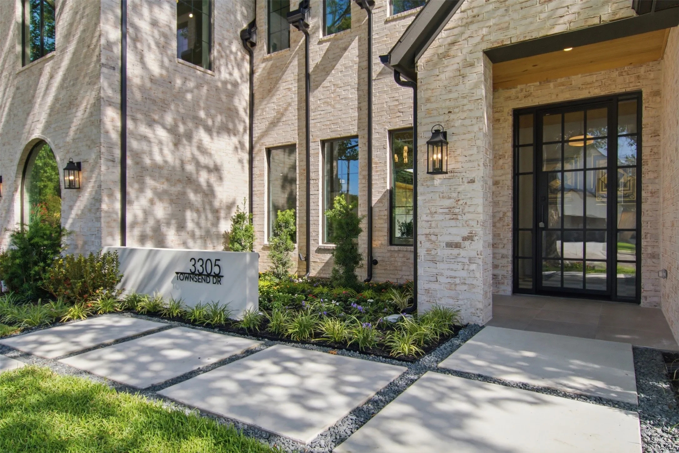 Single Family Residence For Sale in Dallas County , 3305 Townsend Drive, Dallas, Texas 75229, 5 Bedroom, 7 Bathroom, 2 Garage spaces, 4,865 Sqft, built in 2026, mls#21340768, Real Estate Agent in Dallas, Homes For Sale in Dallas county, Homes For Sale in Dallas, Realtor in Dallas Texas, Real Estate Brokerage Independent Realty Texas, Luminita Cordes Realtor