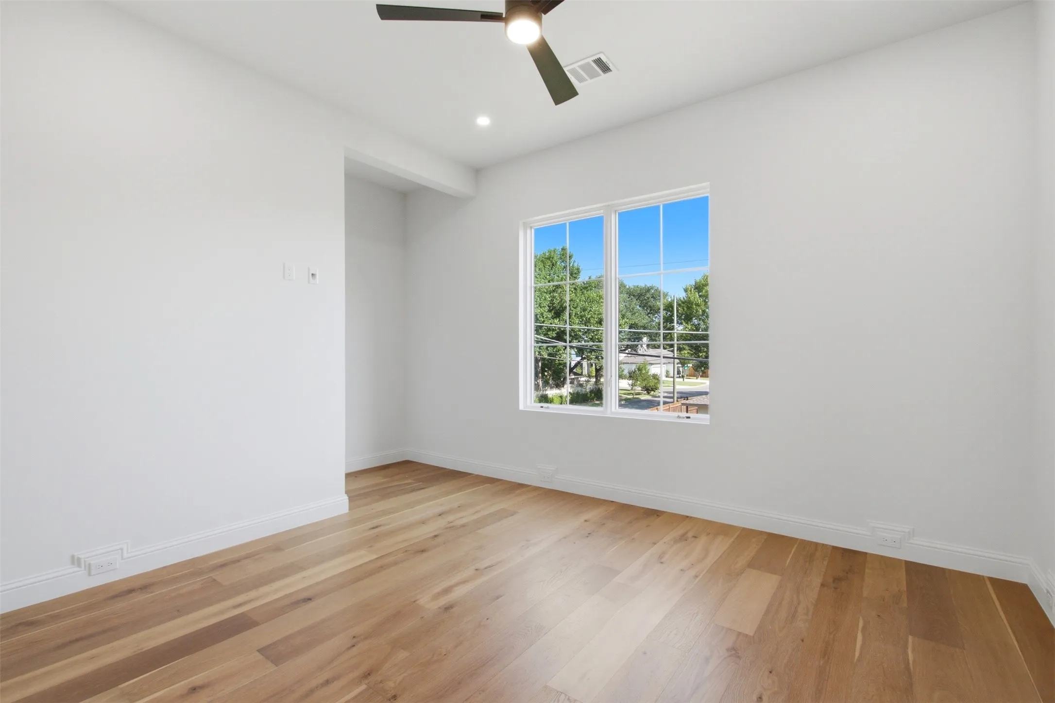 Single Family Residence For Sale in Dallas County , 3305 Townsend Drive, Dallas, Texas 75229, 5 Bedroom, 7 Bathroom, 2 Garage spaces, 4,865 Sqft, built in 2026, mls#21340768, Real Estate Agent in Dallas, Homes For Sale in Dallas county, Homes For Sale in Dallas, Realtor in Dallas Texas, Real Estate Brokerage Independent Realty Texas, Luminita Cordes Realtor