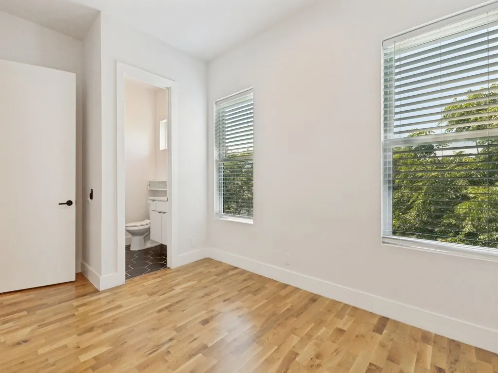 Townhouse For Rent in Dallas County , 4119 Munger Avenue, Dallas, Texas 75204, 3 Bedroom, 4 Bathroom, 2 Garage spaces, 2,341 Sqft, built in 2020, mls#21362299, Real Estate Agent in Dallas, Homes For Rent in Dallas county, Homes For Rent in Dallas, Realtor in Dallas Texas, Real Estate Brokerage Independent Realty Texas, Luminita Cordes Realtor