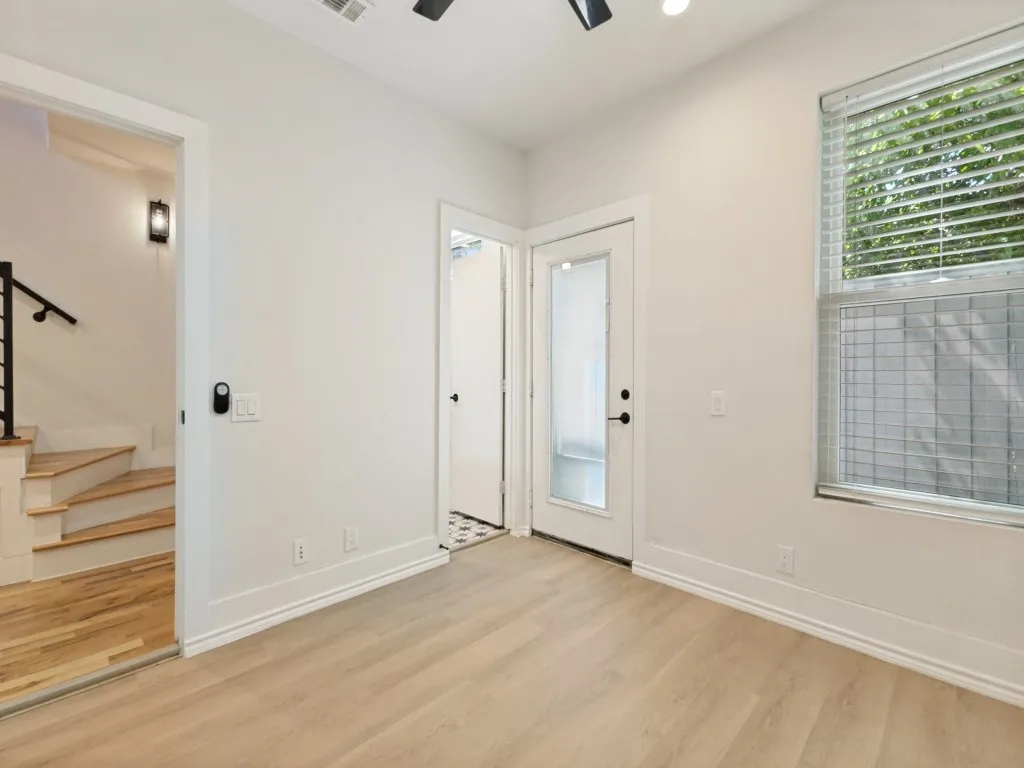 Townhouse For Rent in Dallas County , 4119 Munger Avenue, Dallas, Texas 75204, 3 Bedroom, 4 Bathroom, 2 Garage spaces, 2,341 Sqft, built in 2020, mls#21362299, Real Estate Agent in Dallas, Homes For Rent in Dallas county, Homes For Rent in Dallas, Realtor in Dallas Texas, Real Estate Brokerage Independent Realty Texas, Luminita Cordes Realtor