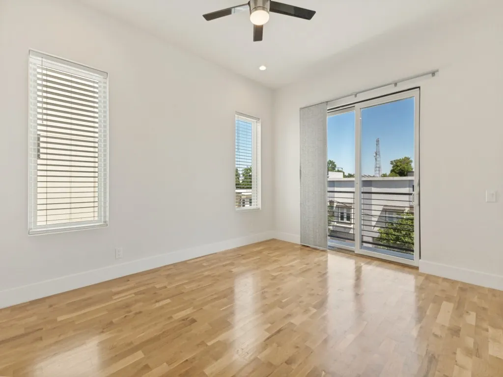 Townhouse For Rent in Dallas County , 4119 Munger Avenue, Dallas, Texas 75204, 3 Bedroom, 4 Bathroom, 2 Garage spaces, 2,341 Sqft, built in 2020, mls#21362299, Real Estate Agent in Dallas, Homes For Rent in Dallas county, Homes For Rent in Dallas, Realtor in Dallas Texas, Real Estate Brokerage Independent Realty Texas, Luminita Cordes Realtor