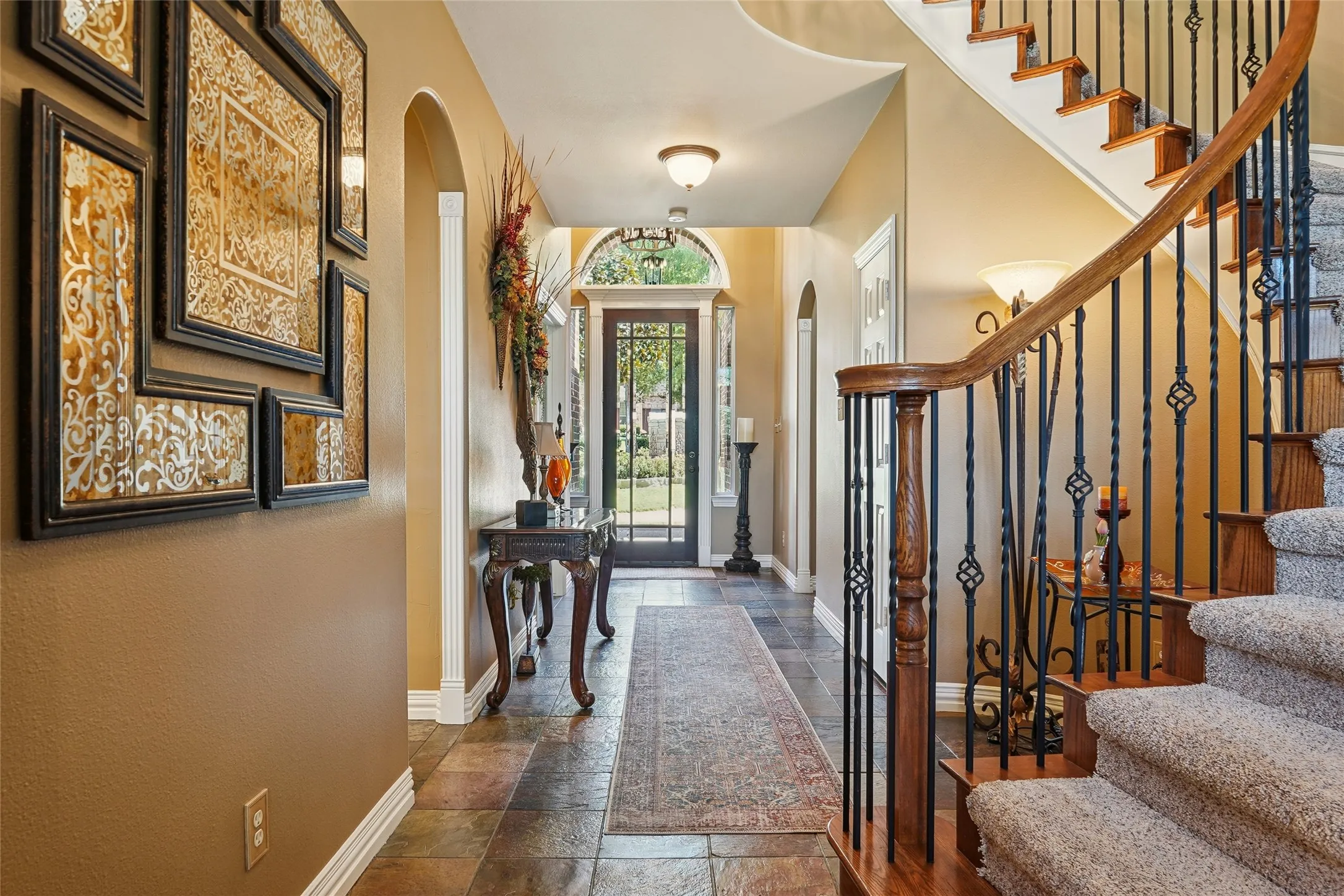 Single Family Residence For Sale in Tarrant County , 14 Jamie Court, Trophy Club, Texas 76262, 3 Bedroom, 3 Bathroom, 2 Garage spaces, 3,651 Sqft, built in 2002, mls#21359865, Real Estate Agent in Trophy Club, Homes For Sale in Tarrant county, Homes For Sale in Trophy Club, Realtor in Trophy Club Texas, Real Estate Brokerage Independent Realty Texas, Luminita Cordes Realtor