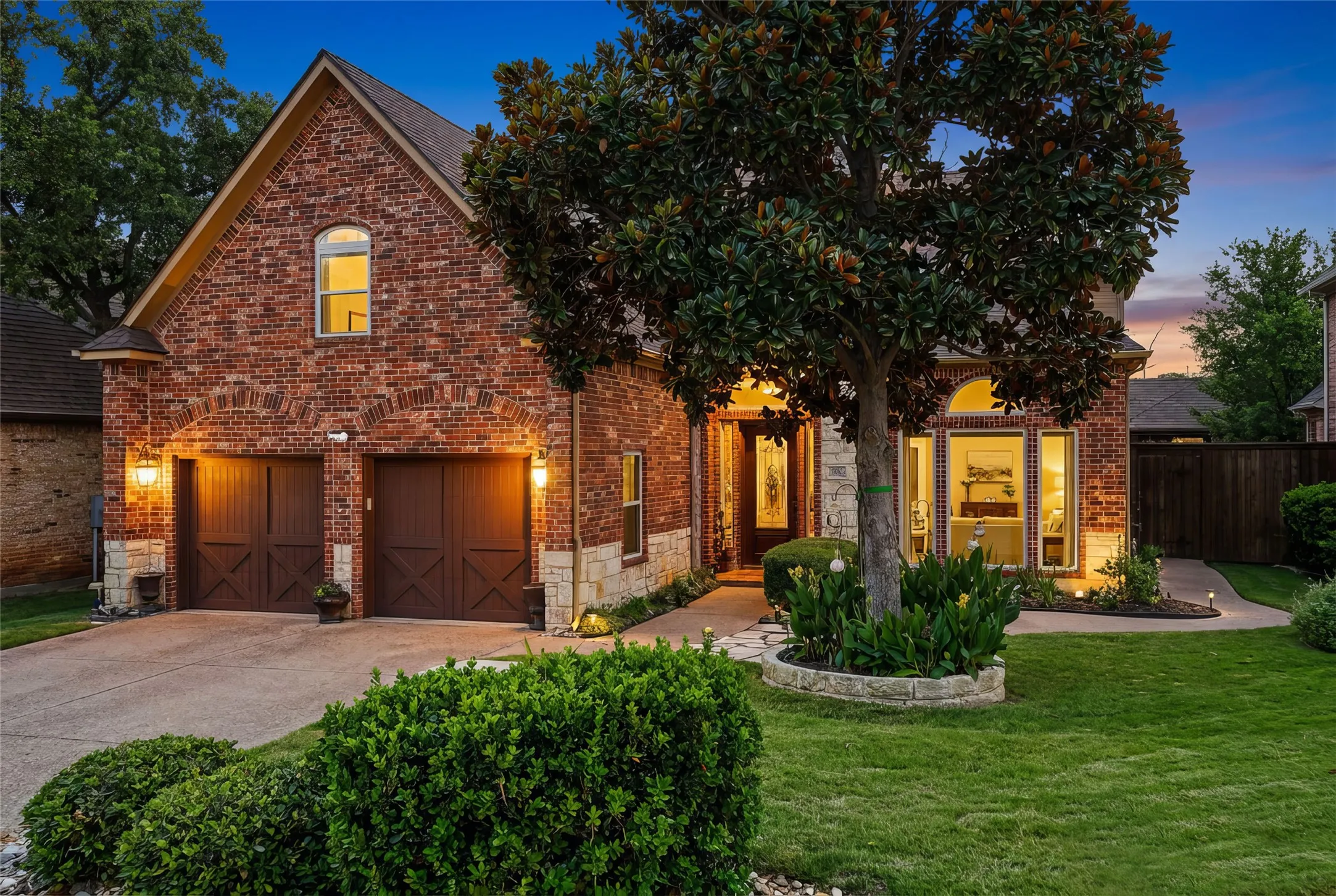 Single Family Residence For Sale in Tarrant County , 14 Jamie Court, Trophy Club, Texas 76262, 3 Bedroom, 3 Bathroom, 2 Garage spaces, 3,651 Sqft, built in 2002, mls#21359865, Real Estate Agent in Trophy Club, Homes For Sale in Tarrant county, Homes For Sale in Trophy Club, Realtor in Trophy Club Texas, Real Estate Brokerage Independent Realty Texas, Luminita Cordes Realtor
