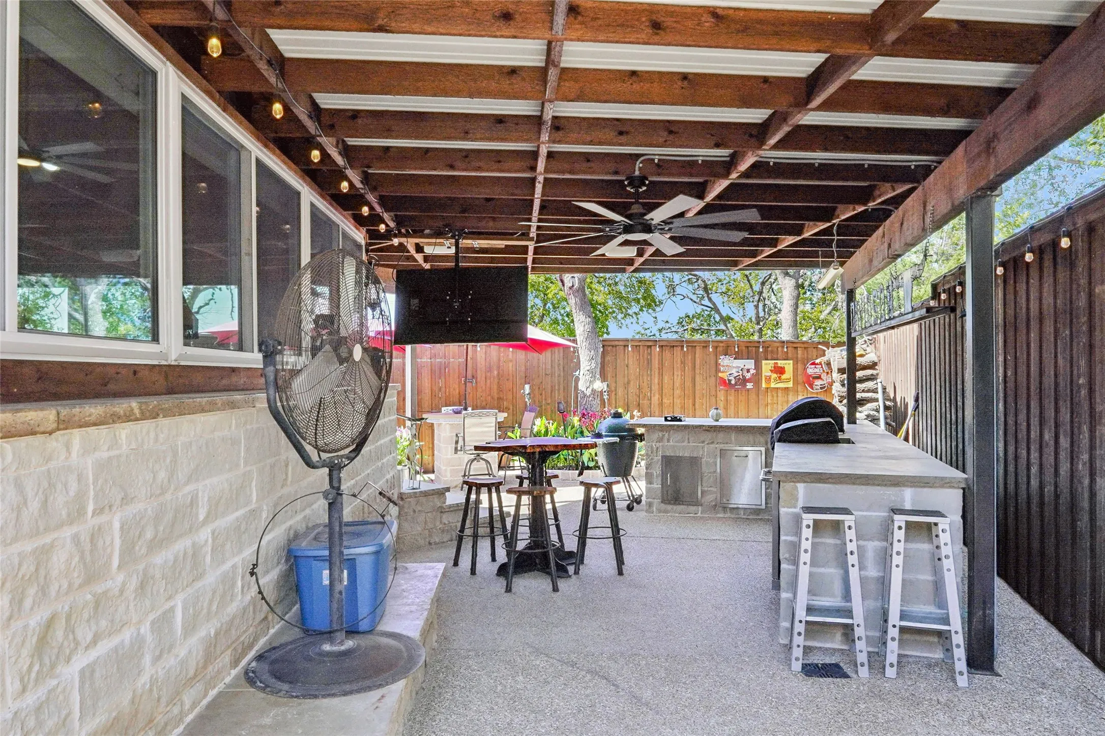 Single Family Residence For Sale in Tarrant County , 14 Jamie Court, Trophy Club, Texas 76262, 3 Bedroom, 3 Bathroom, 2 Garage spaces, 3,651 Sqft, built in 2002, mls#21359865, Real Estate Agent in Trophy Club, Homes For Sale in Tarrant county, Homes For Sale in Trophy Club, Realtor in Trophy Club Texas, Real Estate Brokerage Independent Realty Texas, Luminita Cordes Realtor