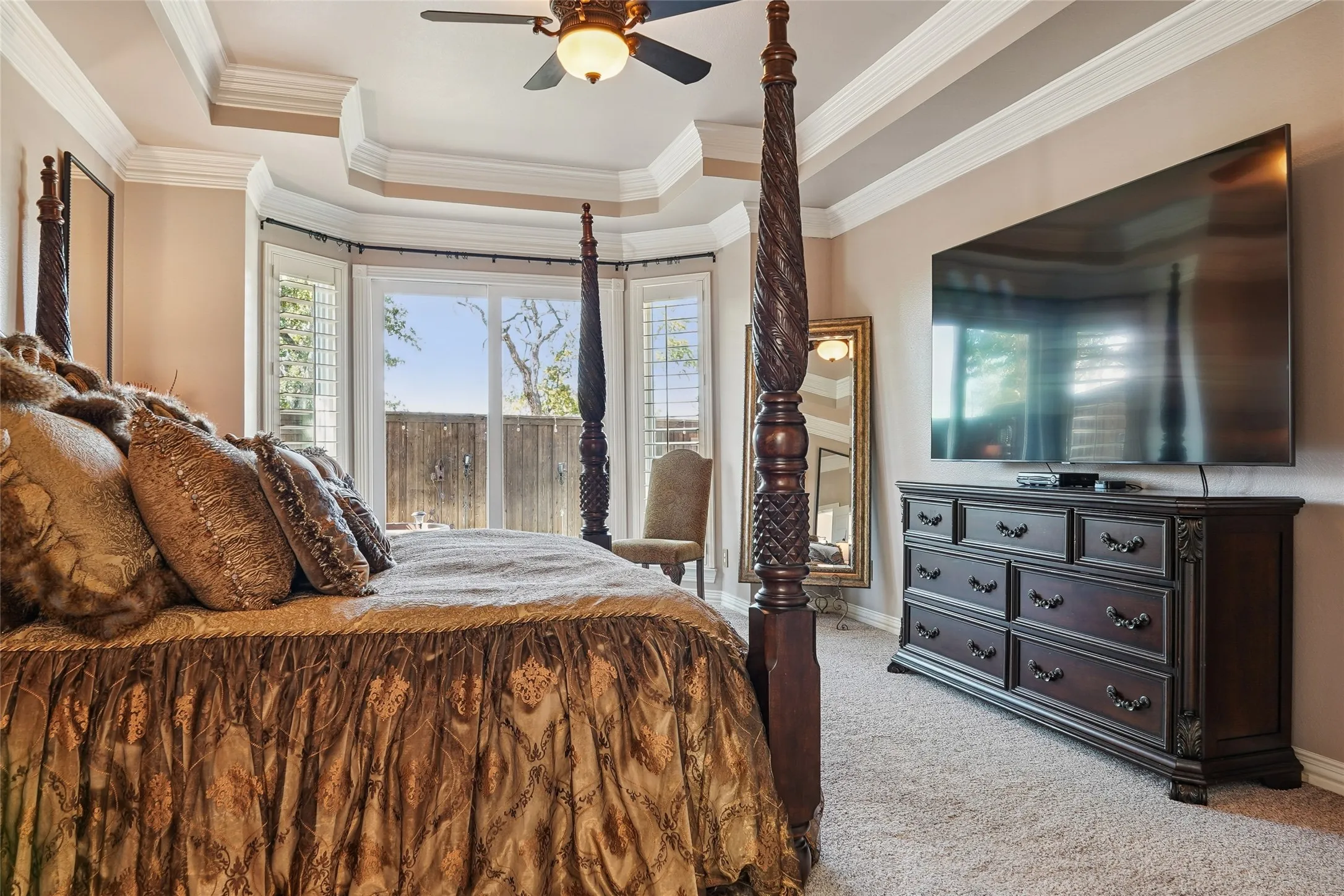Single Family Residence For Sale in Tarrant County , 14 Jamie Court, Trophy Club, Texas 76262, 3 Bedroom, 3 Bathroom, 2 Garage spaces, 3,651 Sqft, built in 2002, mls#21359865, Real Estate Agent in Trophy Club, Homes For Sale in Tarrant county, Homes For Sale in Trophy Club, Realtor in Trophy Club Texas, Real Estate Brokerage Independent Realty Texas, Luminita Cordes Realtor