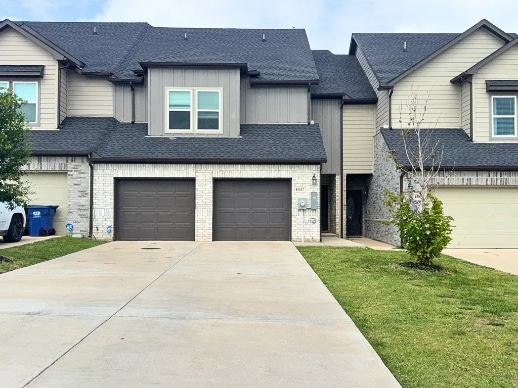 Townhouse For Rent in Collin County , 1017 Debby Court, Wylie, Texas 75098, 3 Bedroom, 3 Bathroom, 2 Garage spaces, 1,956 Sqft, built in 2022, mls#21362209, Real Estate Agent in Wylie, Homes For Rent in Collin county, Homes For Rent in Wylie, Realtor in Wylie Texas, Real Estate Brokerage Independent Realty Texas, Luminita Cordes Realtor