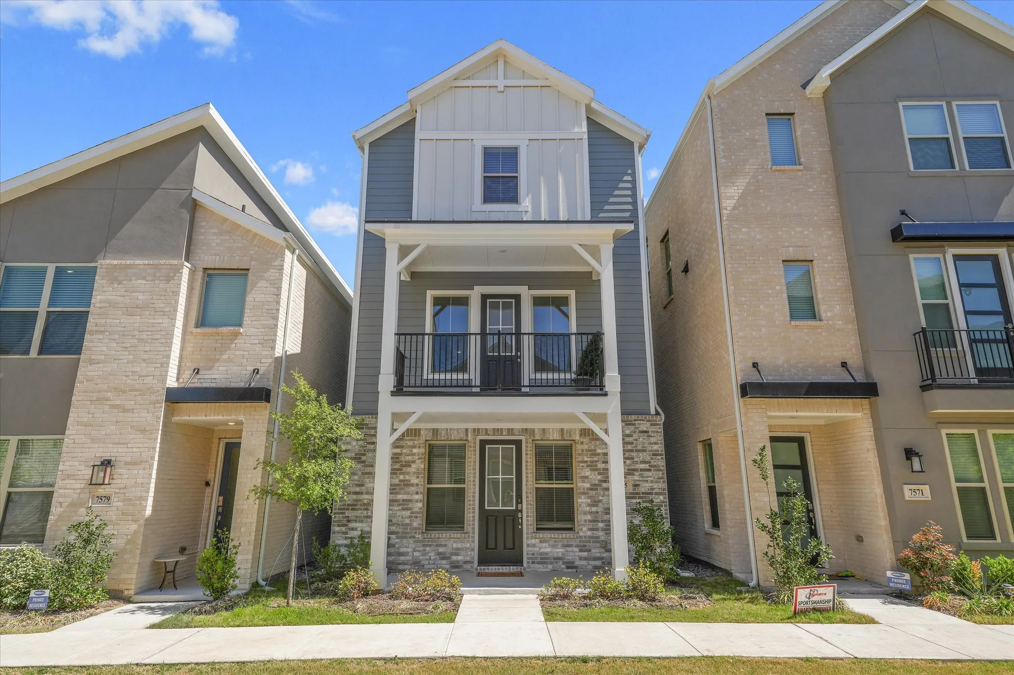 Single Family Residence For Sale in Dallas County , 7575 Millingston Road, Dallas, Texas 75228, 4 Bedroom, 4 Bathroom, 2 Garage spaces, 2,304 Sqft, built in 2024, mls#21362295, Real Estate Agent in Dallas, Homes For Sale in Dallas county, Homes For Sale in Dallas, Realtor in Dallas Texas, Real Estate Brokerage Independent Realty Texas, Luminita Cordes Realtor