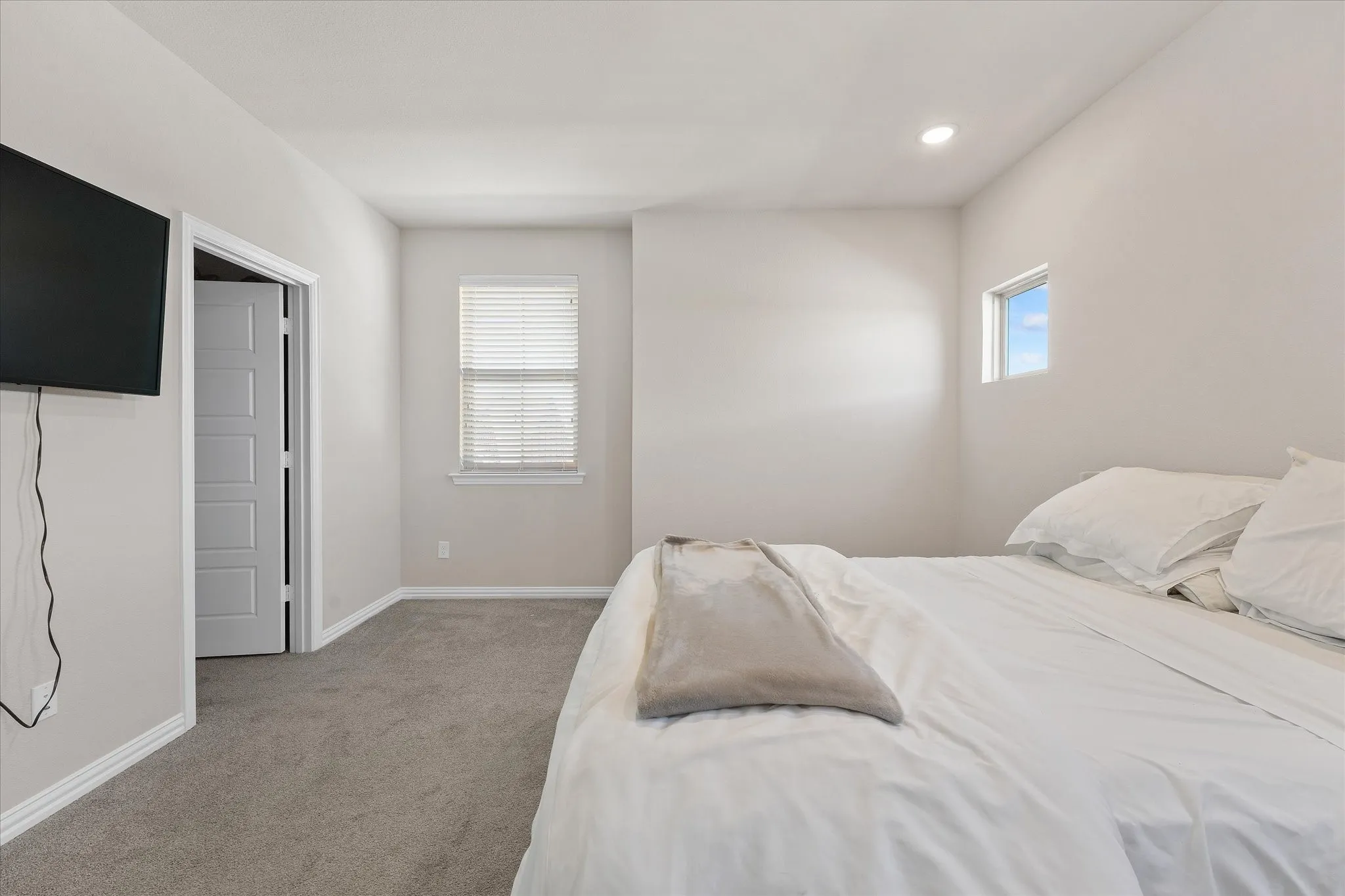 Single Family Residence For Sale in Dallas County , 7575 Millingston Road, Dallas, Texas 75228, 4 Bedroom, 4 Bathroom, 2 Garage spaces, 2,304 Sqft, built in 2024, mls#21362295, Real Estate Agent in Dallas, Homes For Sale in Dallas county, Homes For Sale in Dallas, Realtor in Dallas Texas, Real Estate Brokerage Independent Realty Texas, Luminita Cordes Realtor