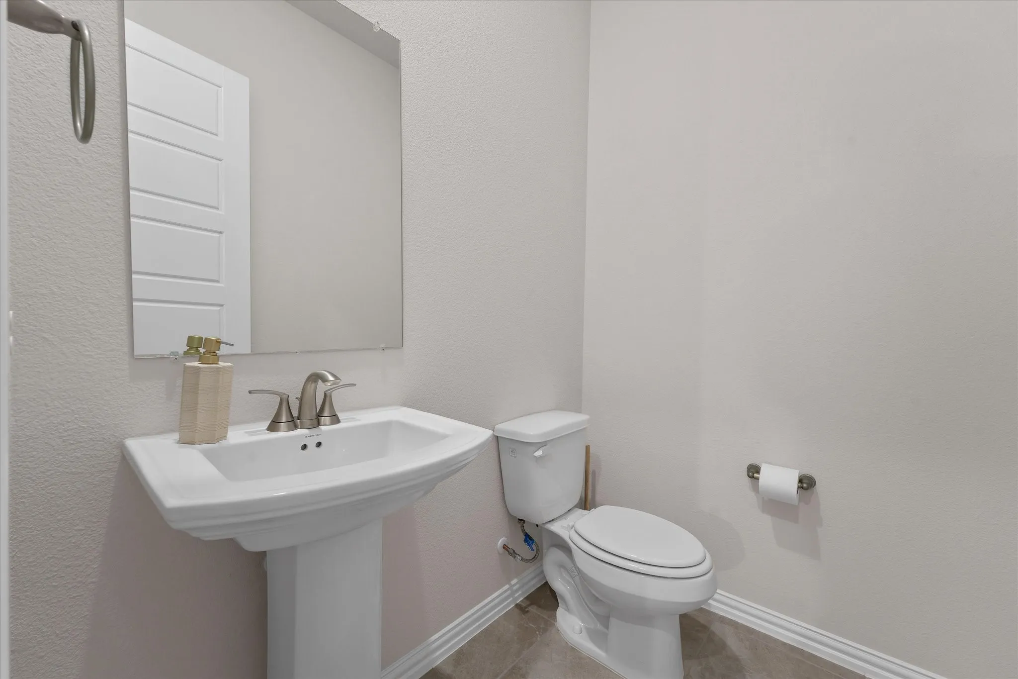 Single Family Residence For Sale in Dallas County , 7575 Millingston Road, Dallas, Texas 75228, 4 Bedroom, 4 Bathroom, 2 Garage spaces, 2,304 Sqft, built in 2024, mls#21362295, Real Estate Agent in Dallas, Homes For Sale in Dallas county, Homes For Sale in Dallas, Realtor in Dallas Texas, Real Estate Brokerage Independent Realty Texas, Luminita Cordes Realtor