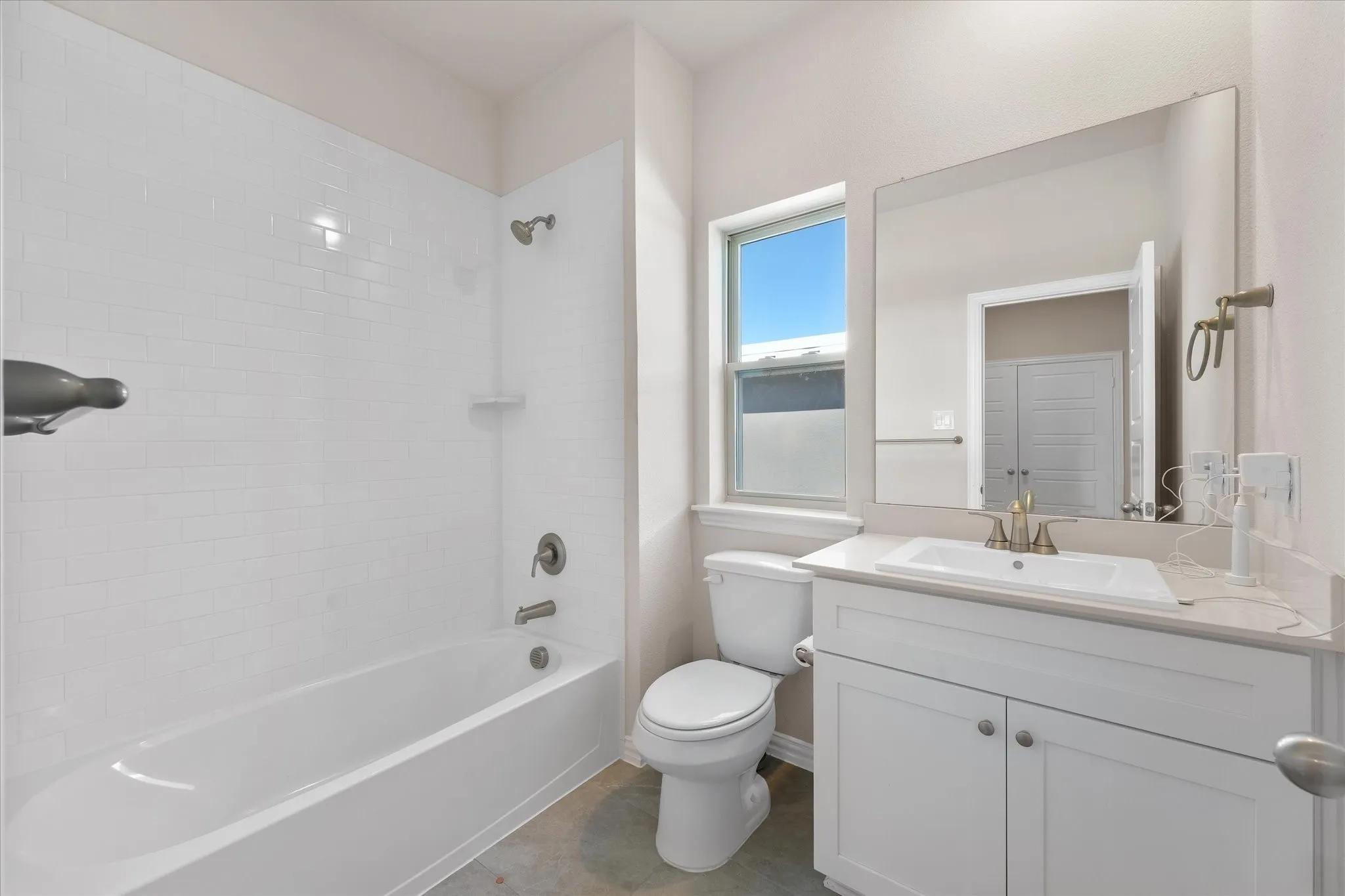 Single Family Residence For Sale in Dallas County , 7575 Millingston Road, Dallas, Texas 75228, 4 Bedroom, 4 Bathroom, 2 Garage spaces, 2,304 Sqft, built in 2024, mls#21362295, Real Estate Agent in Dallas, Homes For Sale in Dallas county, Homes For Sale in Dallas, Realtor in Dallas Texas, Real Estate Brokerage Independent Realty Texas, Luminita Cordes Realtor