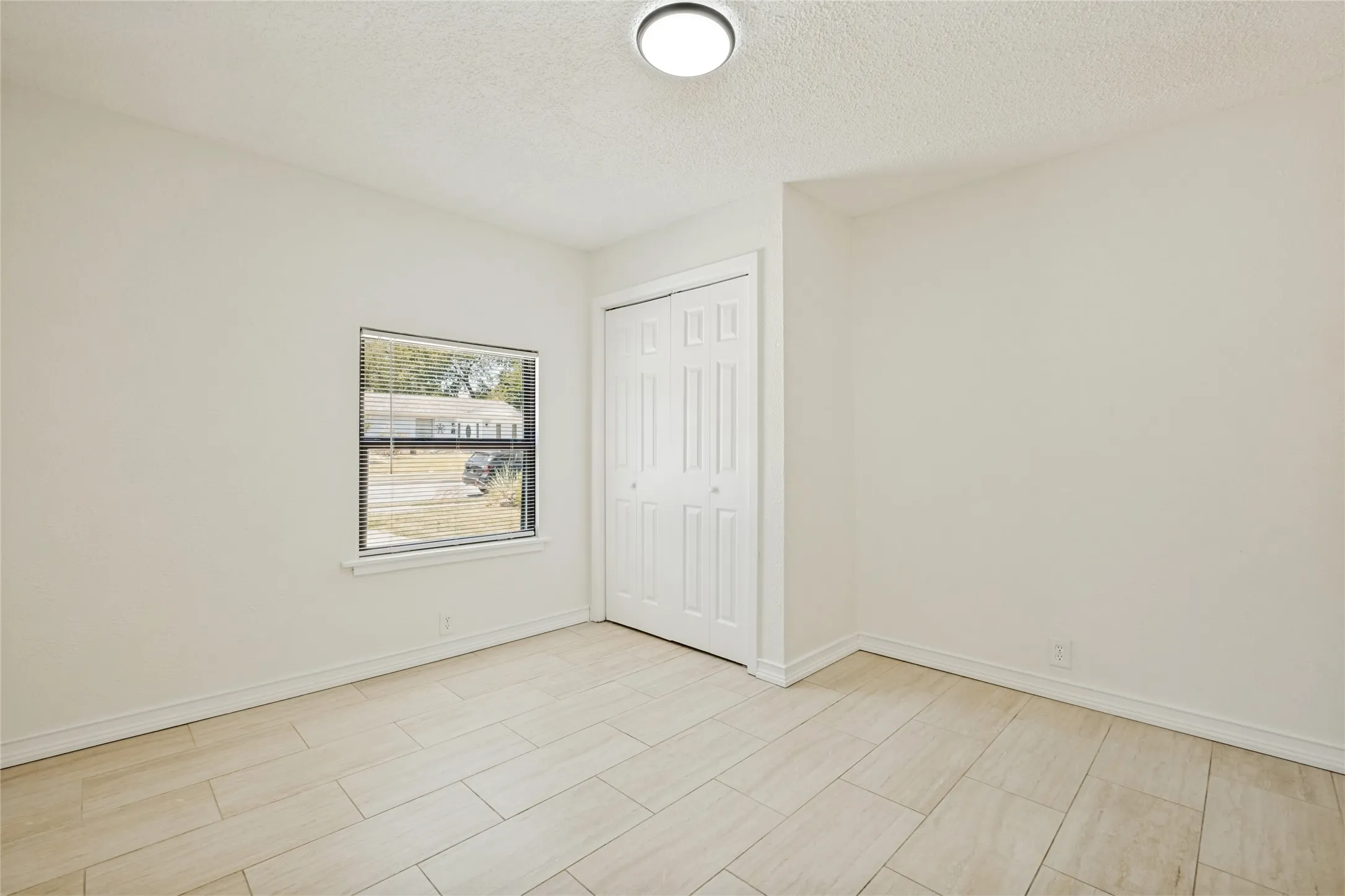 Single Family Residence For Sale in Dallas County , 4228 Hyde Park Drive, Mesquite, Texas 75150, 3 Bedroom, 3 Bathroom, Garage spaces, 1,396 Sqft, built in 1957, mls#21362312, Real Estate Agent in Mesquite, Homes For Sale in Dallas county, Homes For Sale in Mesquite, Realtor in Mesquite Texas, Real Estate Brokerage Independent Realty Texas, Luminita Cordes Realtor