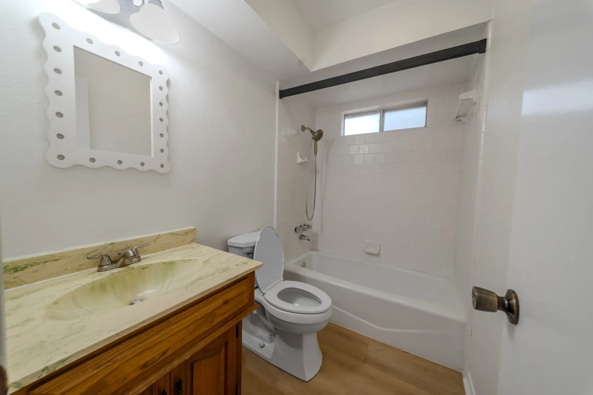 Single Family Residence For Sale in Ellis County , 305 Shadowwood Trail, Ovilla, Texas 75154, 3 Bedroom, 2 Bathroom, 2 Garage spaces, 1,654 Sqft, built in 1972, mls#21362172, Real Estate Agent in Ovilla, Homes For Sale in Ellis county, Homes For Sale in Ovilla, Realtor in Ovilla Texas, Real Estate Brokerage Independent Realty Texas, Luminita Cordes Realtor