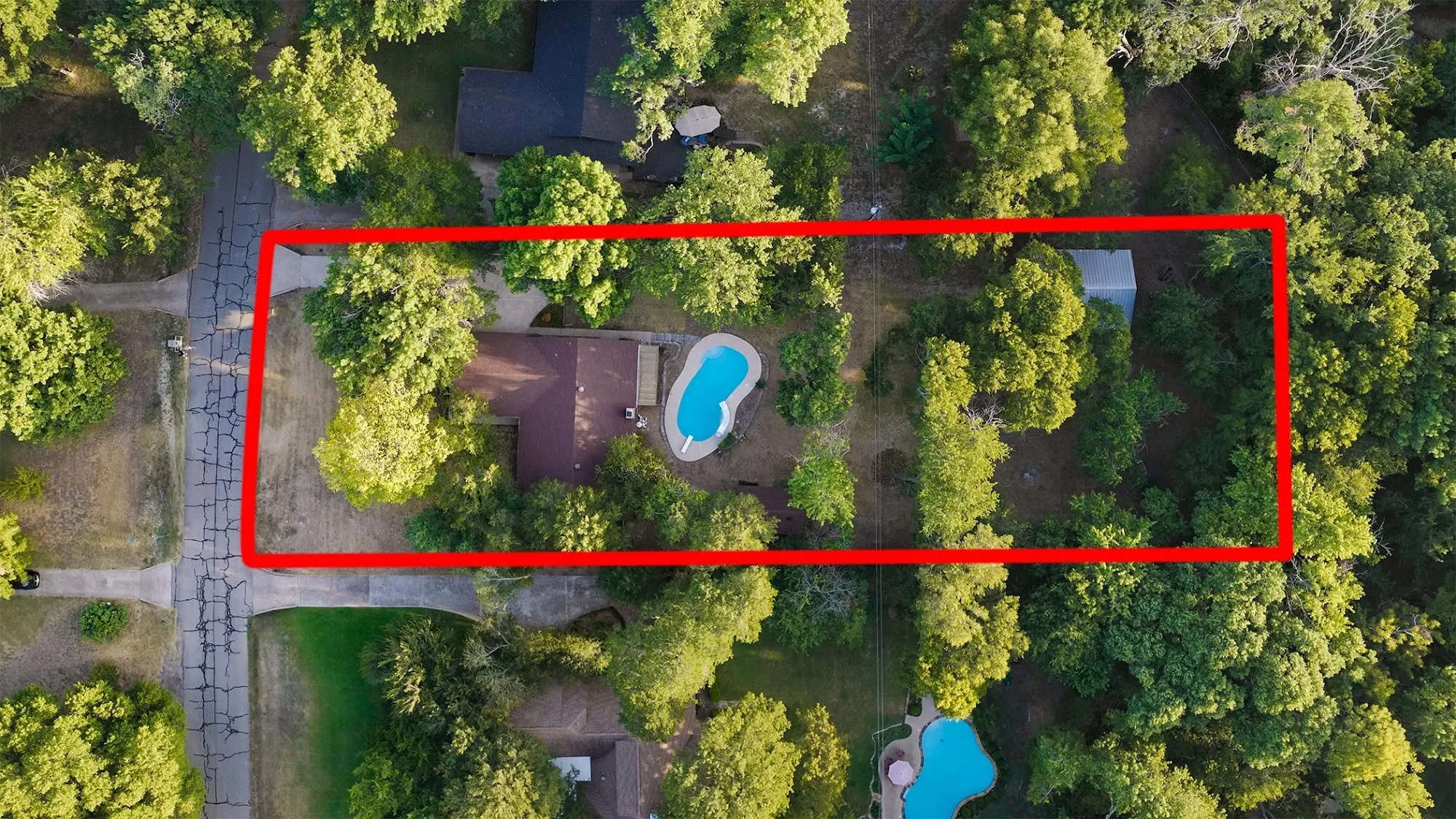 Single Family Residence For Sale in Ellis County , 305 Shadowwood Trail, Ovilla, Texas 75154, 3 Bedroom, 2 Bathroom, 2 Garage spaces, 1,654 Sqft, built in 1972, mls#21362172, Real Estate Agent in Ovilla, Homes For Sale in Ellis county, Homes For Sale in Ovilla, Realtor in Ovilla Texas, Real Estate Brokerage Independent Realty Texas, Luminita Cordes Realtor