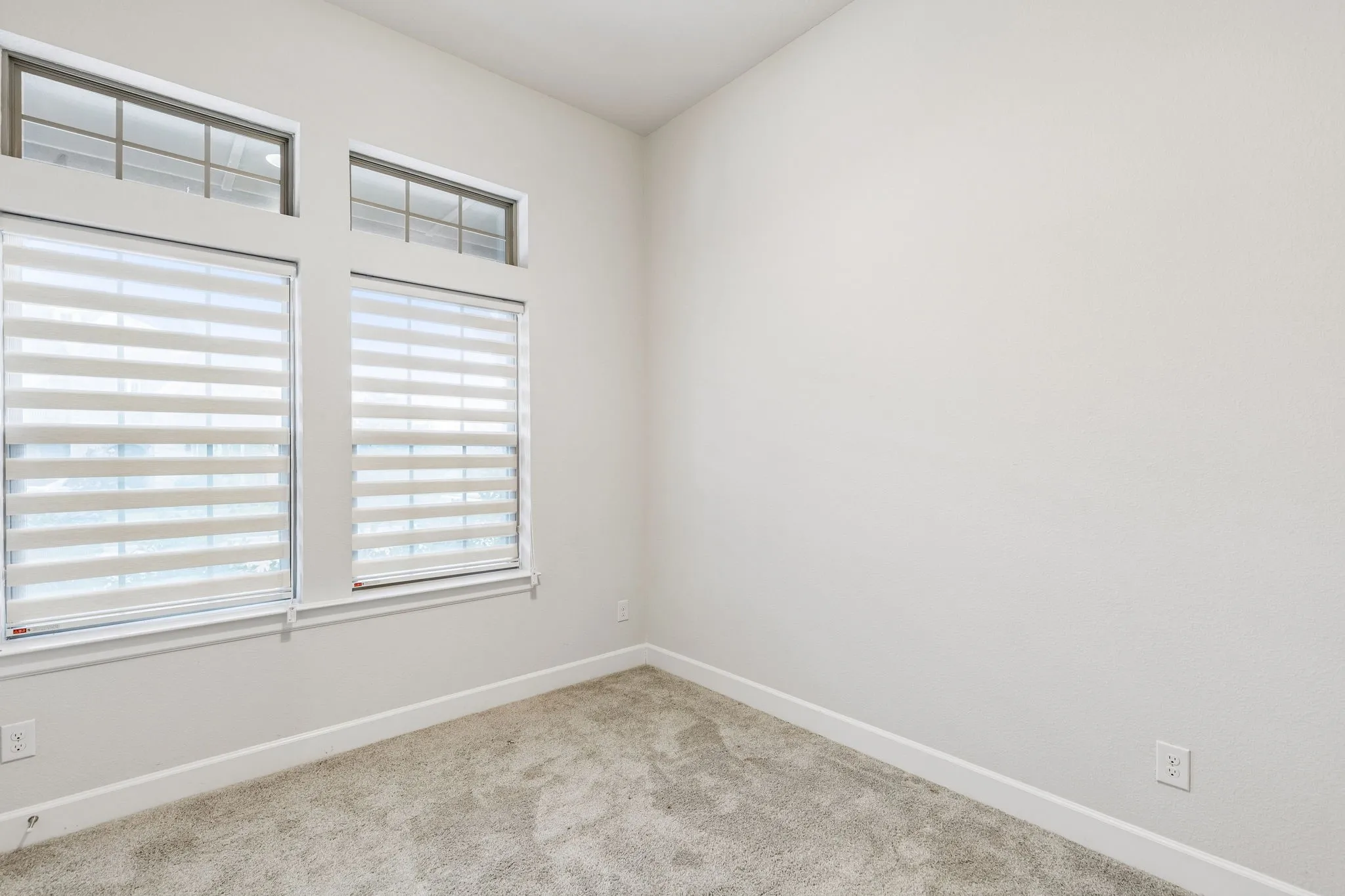 Single Family Residence For Sale in Johnson County , 2501 Collier Street, Mansfield, Texas 76063, 4 Bedroom, 3 Bathroom, 2 Garage spaces, 2,990 Sqft, built in 2020, mls#21362316, Real Estate Agent in Mansfield, Homes For Sale in Johnson county, Homes For Sale in Mansfield, Realtor in Mansfield Texas, Real Estate Brokerage Independent Realty Texas, Luminita Cordes Realtor