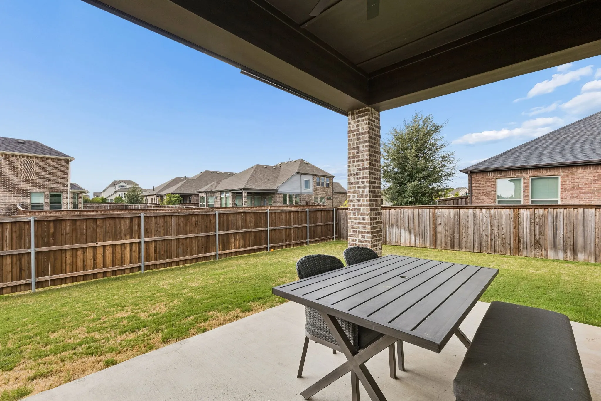 Single Family Residence For Sale in Johnson County , 2501 Collier Street, Mansfield, Texas 76063, 4 Bedroom, 3 Bathroom, 2 Garage spaces, 2,990 Sqft, built in 2020, mls#21362316, Real Estate Agent in Mansfield, Homes For Sale in Johnson county, Homes For Sale in Mansfield, Realtor in Mansfield Texas, Real Estate Brokerage Independent Realty Texas, Luminita Cordes Realtor